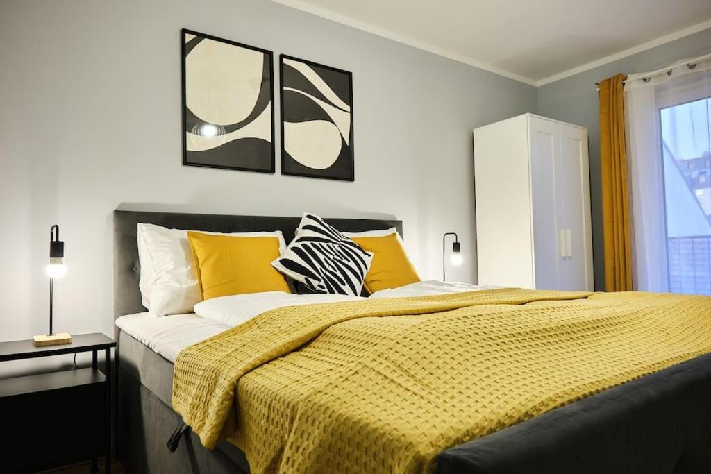 Free Parking I Balcony I 5 Min To Train Station * Wien