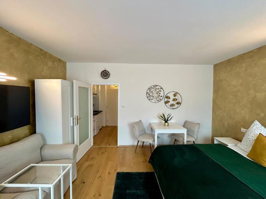 Museumsquartier Apartment Vienna