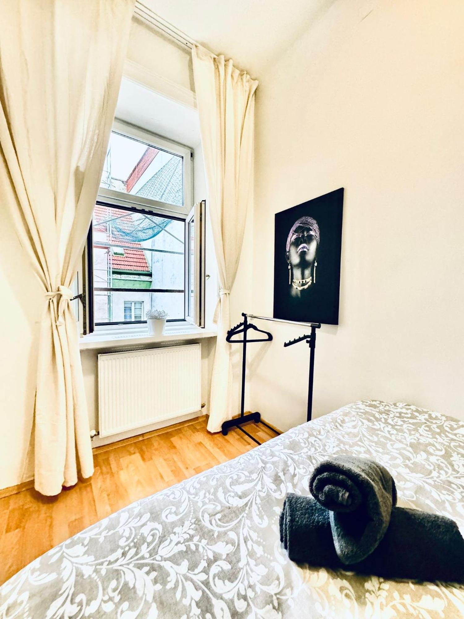 Apartment Affordable 2br Apartment, Close To Danube River