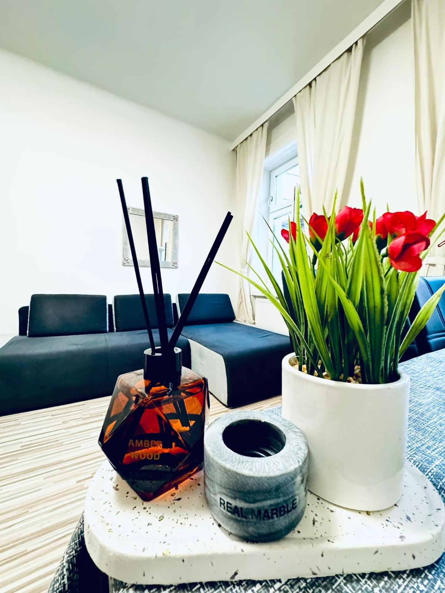 Affordable 2br Apartment, Close To Danube River * Vienna