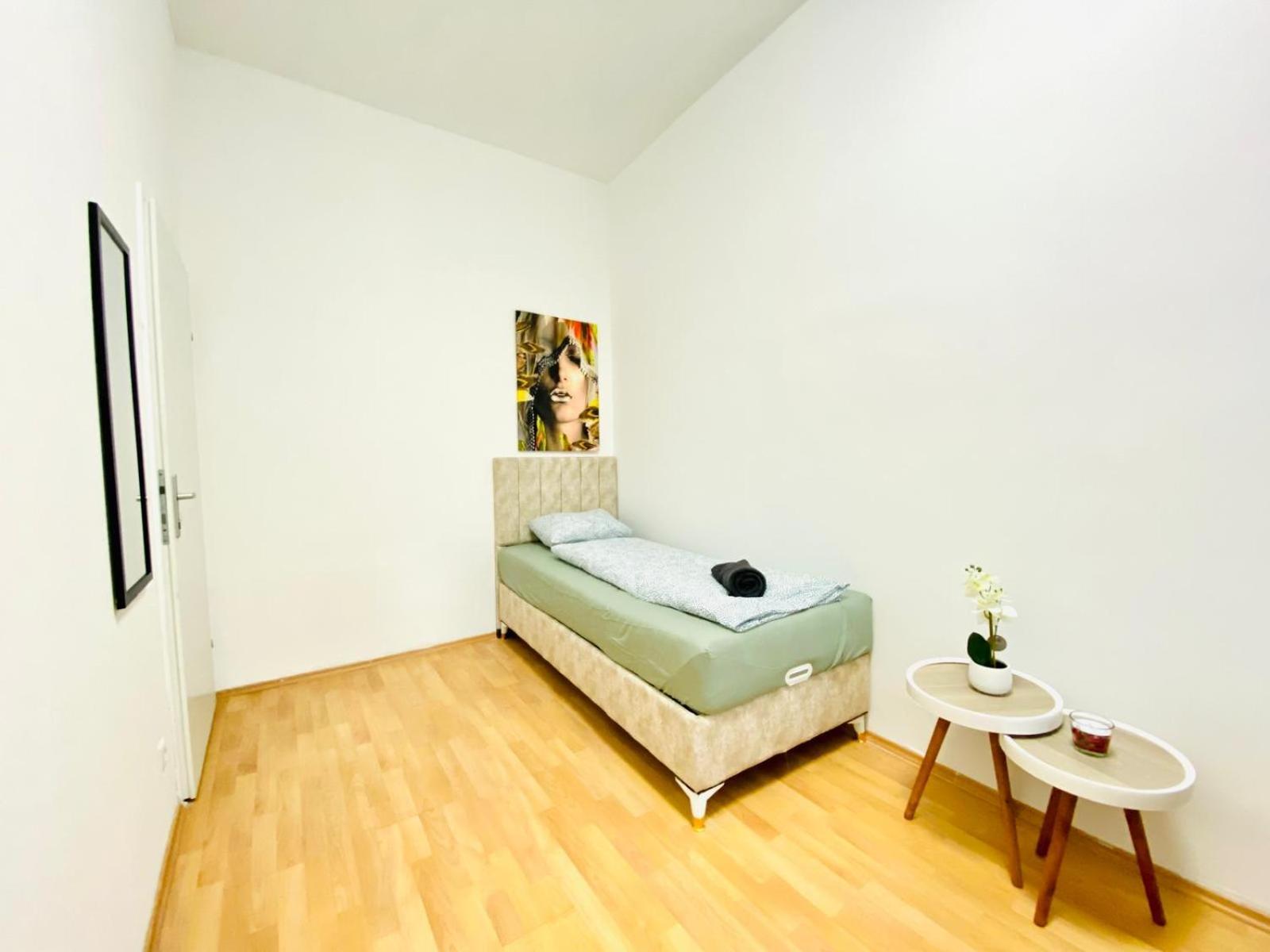 Bright 5br Shared W Great Transport Link * Wien