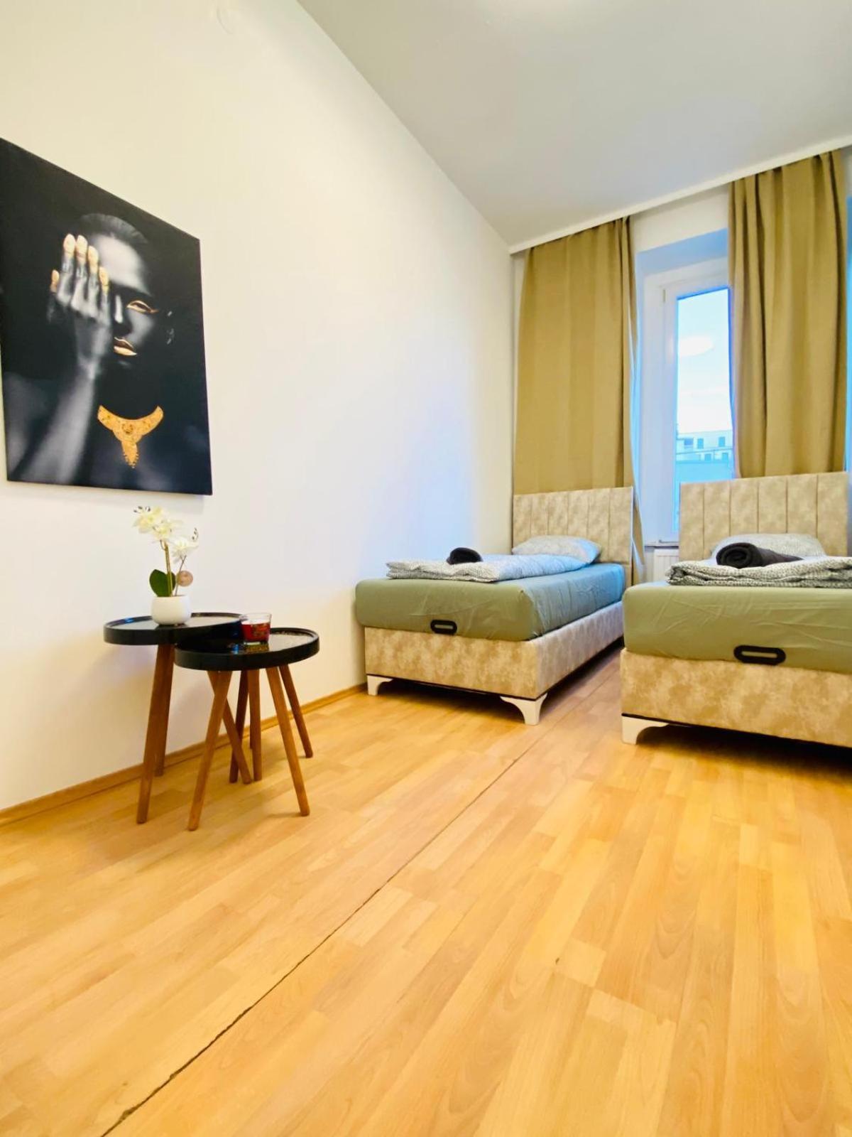 Bright 5br Shared W Great Transport Link