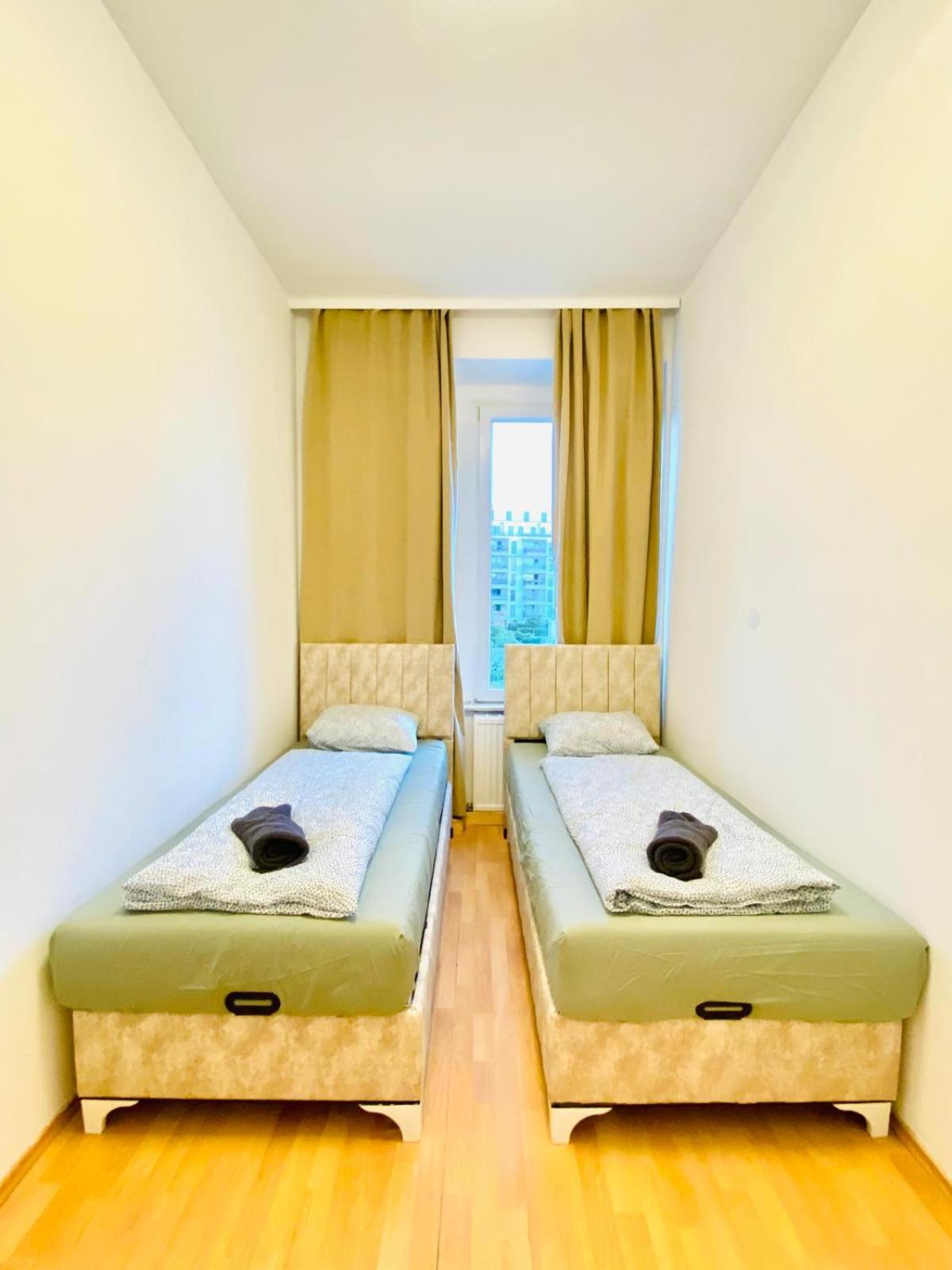 Bright 5br Shared W Great Transport Link Wien