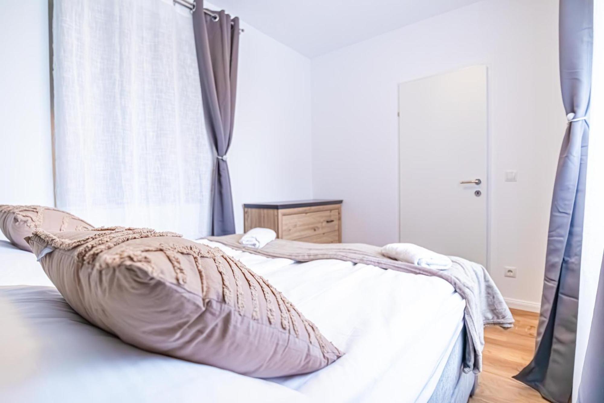 Charming 1br And 1lr Modern Design Donaustadt Wien