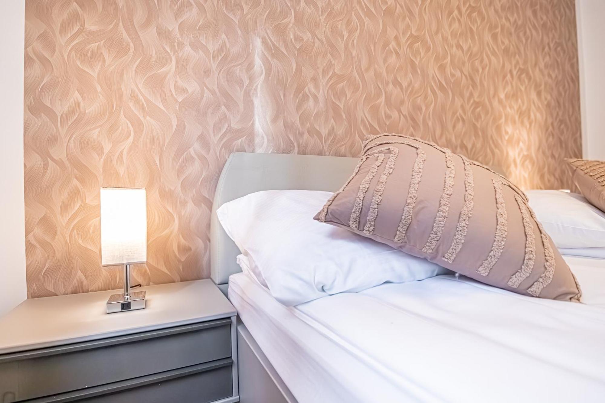 Charming 1br And 1lr Modern Design Donaustadt *