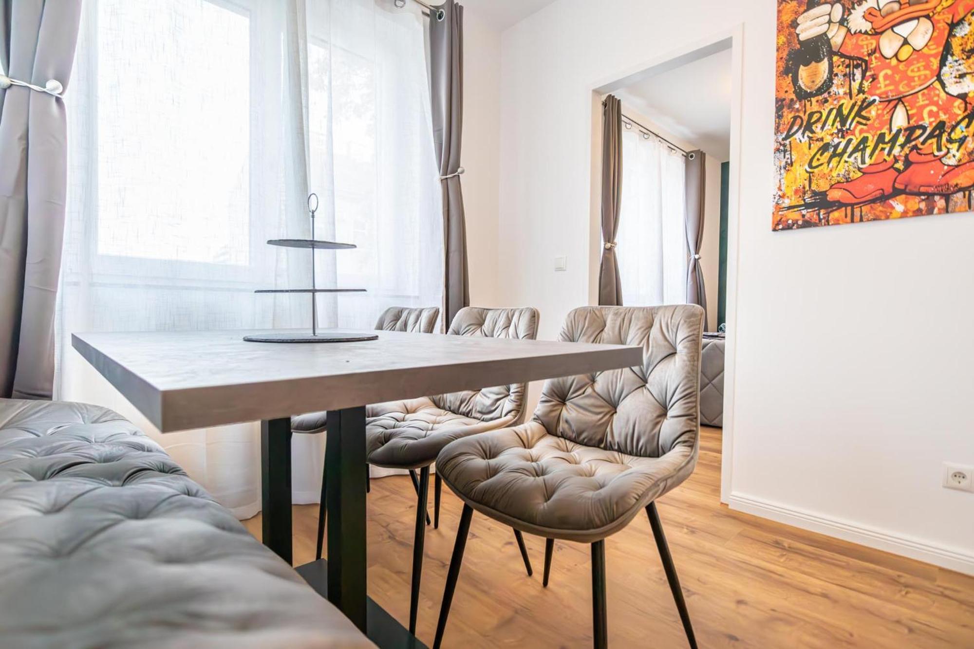 Charming 1br And 1lr Modern Design Donaustadt Wien
