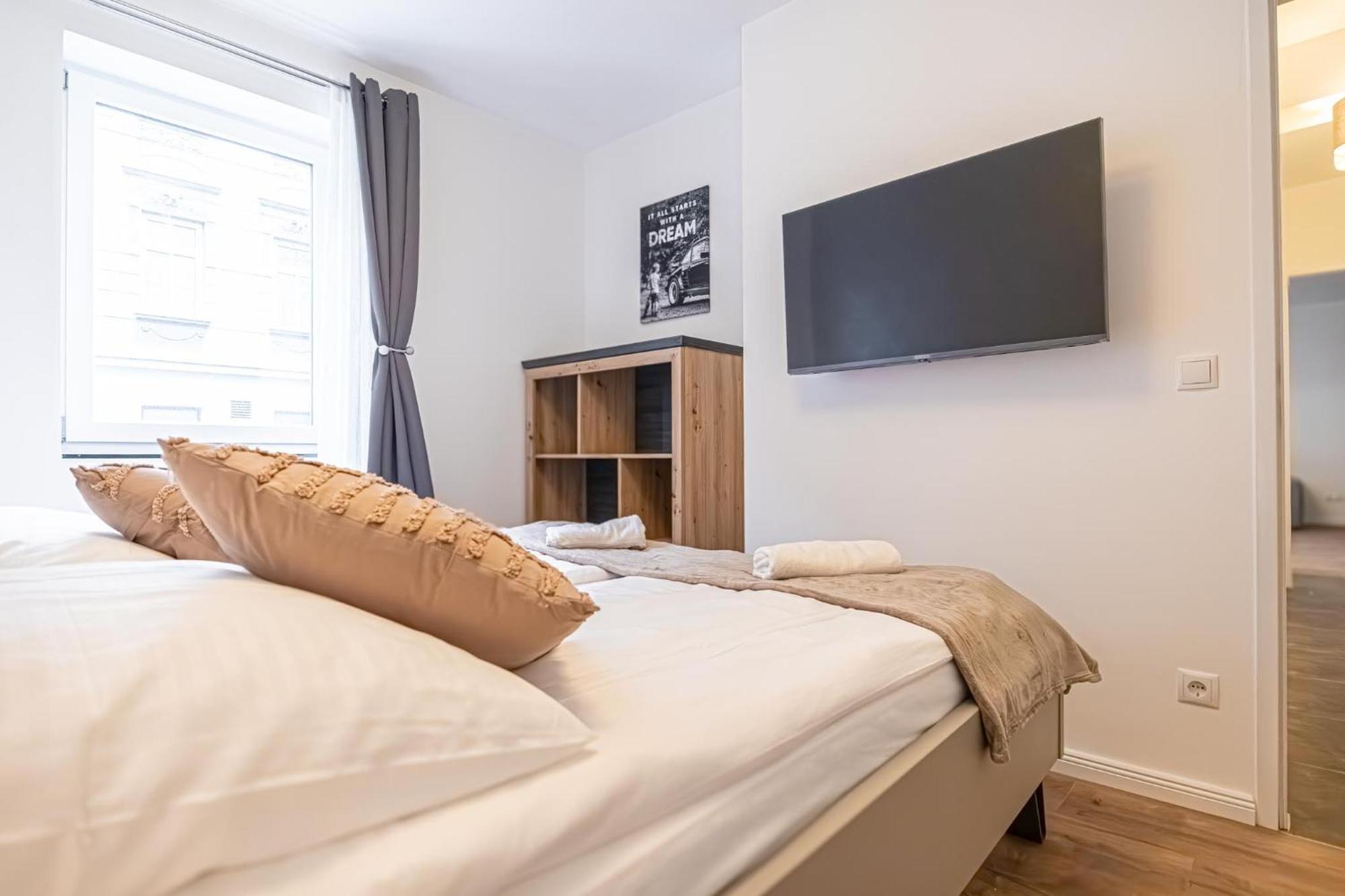 Charming 1br And 1lr Modern Design Donaustadt *