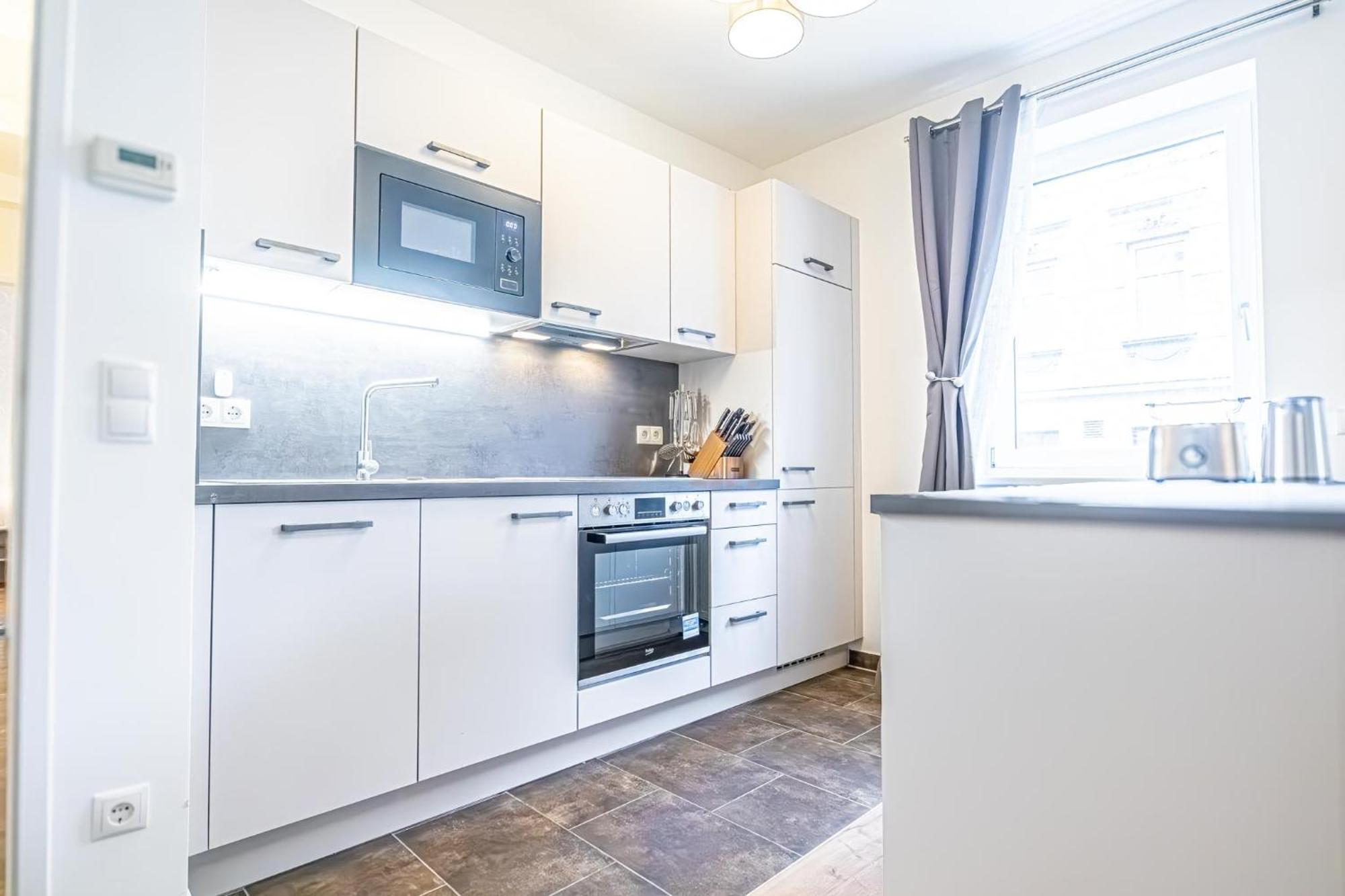 Charming 1br And 1lr Modern Design Donaustadt Wien