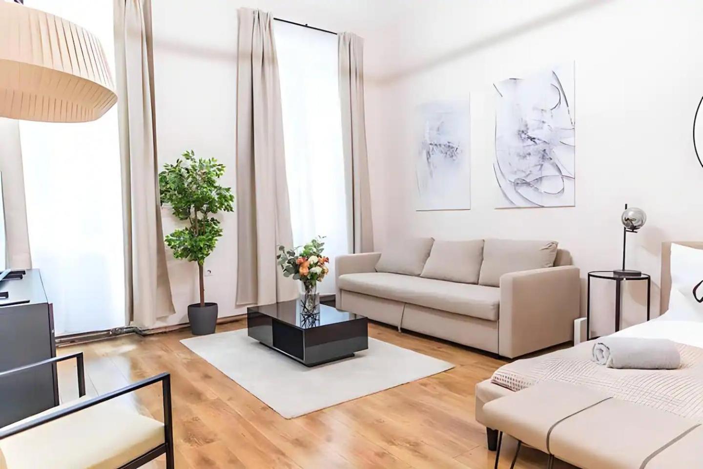 Apartment At Belvedere, Location Close To U1 *