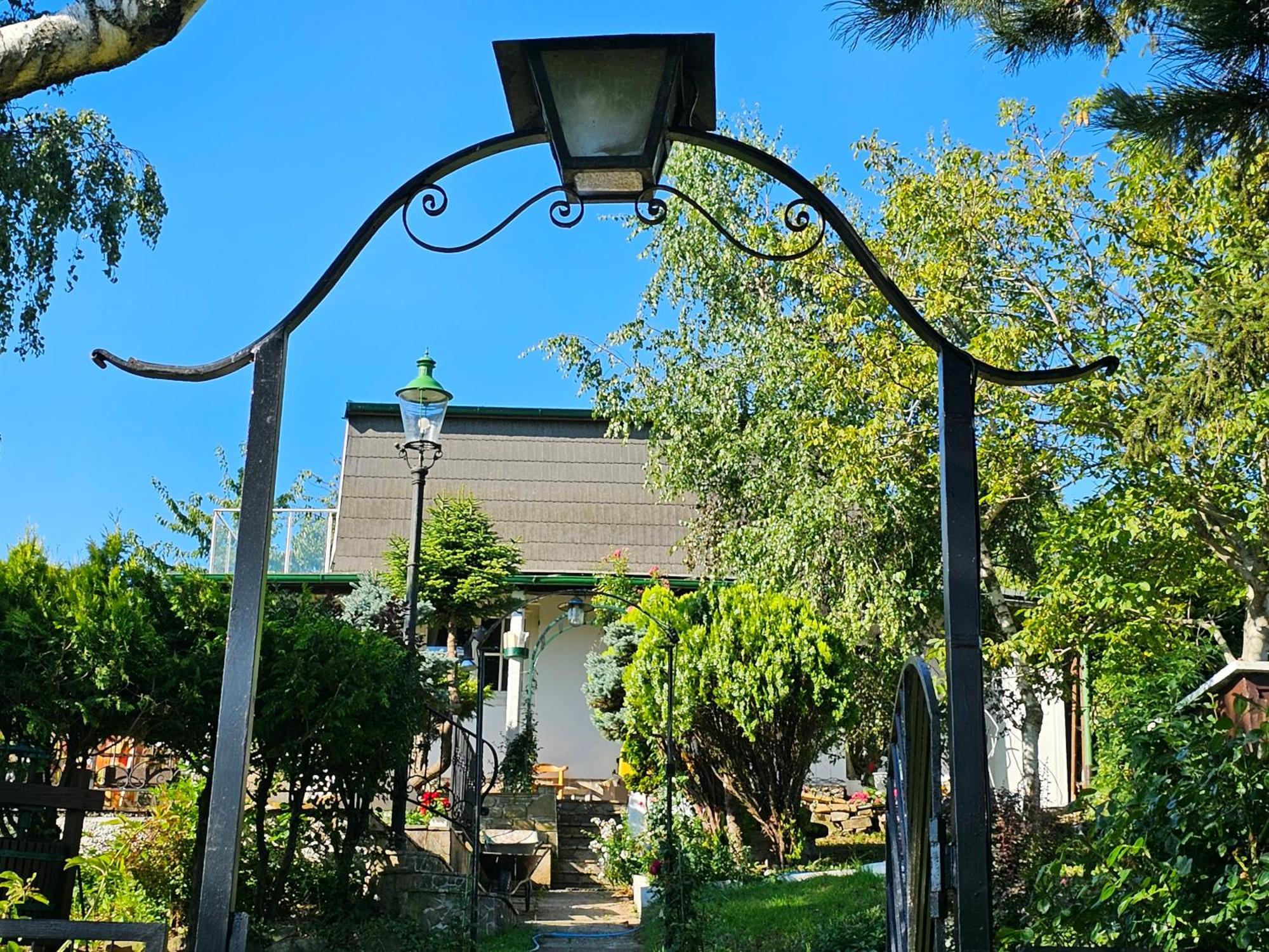 Wine Garden House * Vienna