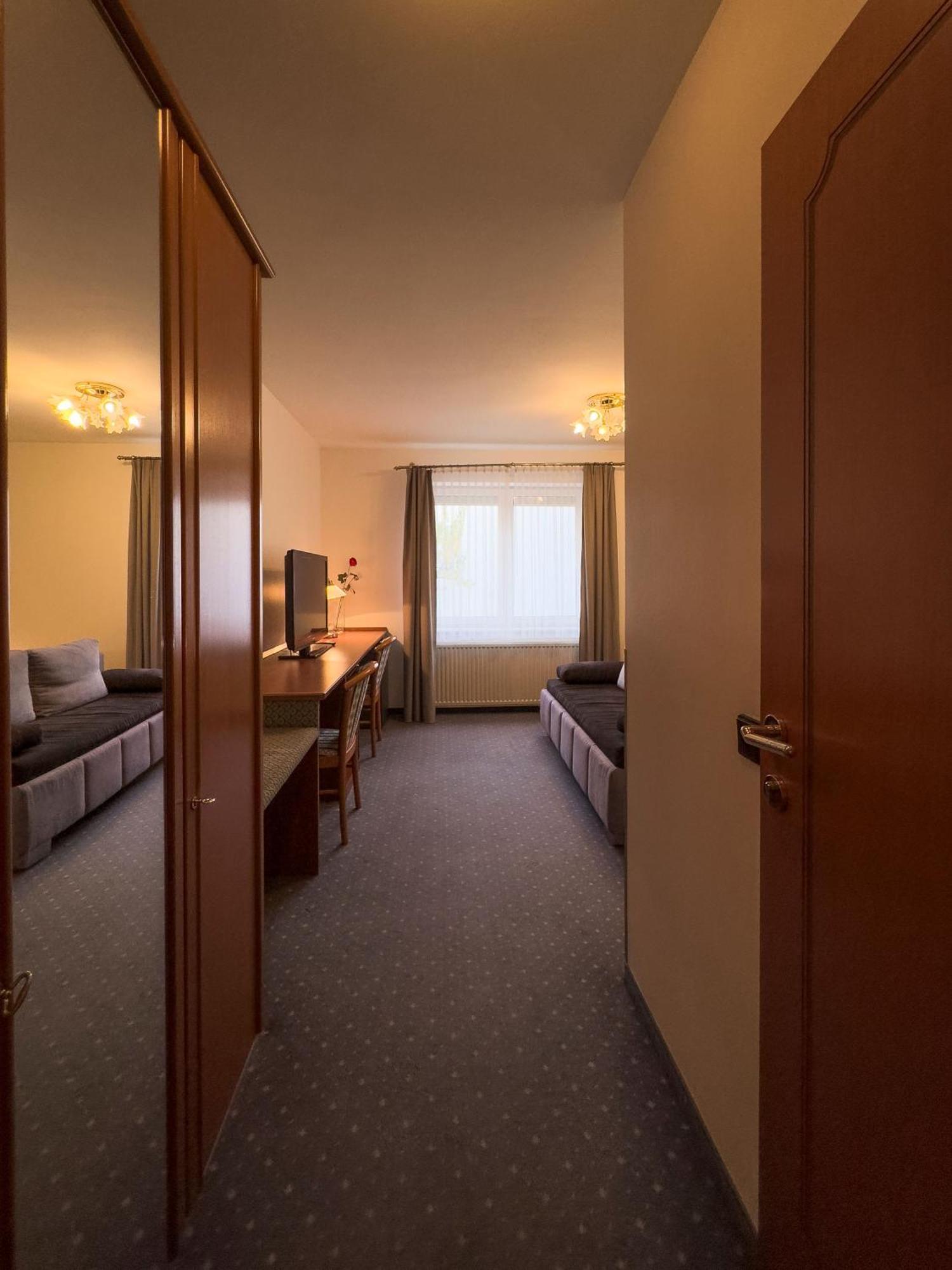 Erlaa Bed & Breakfast Vienna