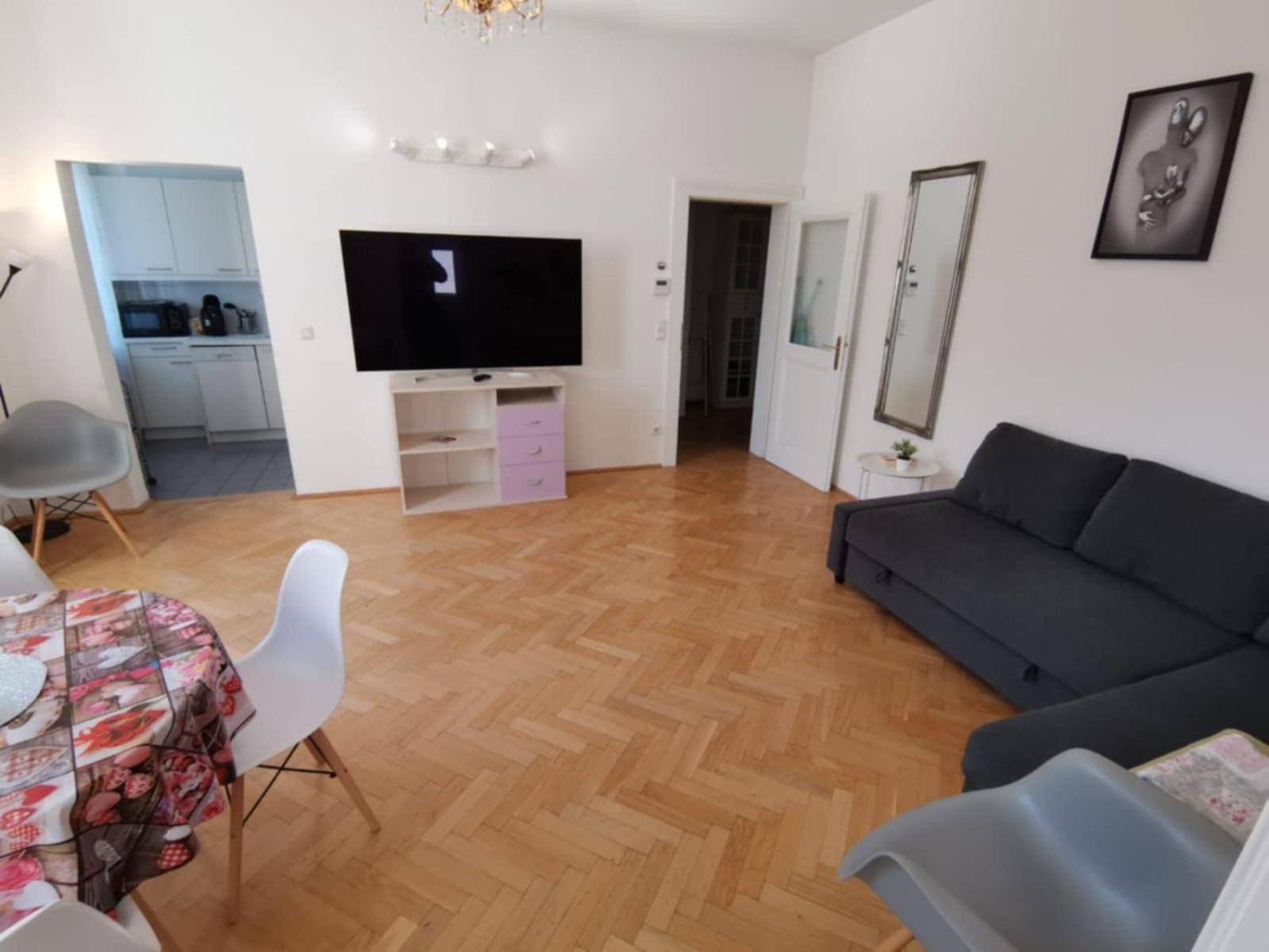Cozy Near Schoenbrunn 17