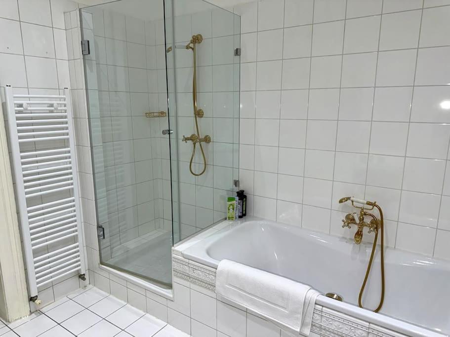 Neu! Im Stadtzentrum 4 Apartamento *