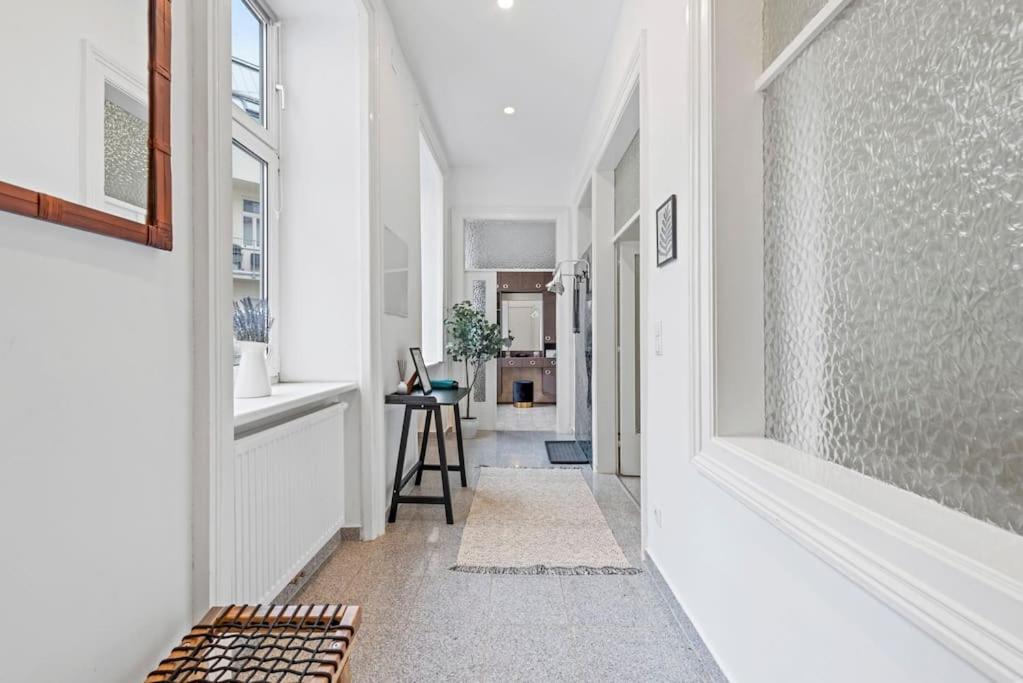 Apartment Stylish & Modern Viennese