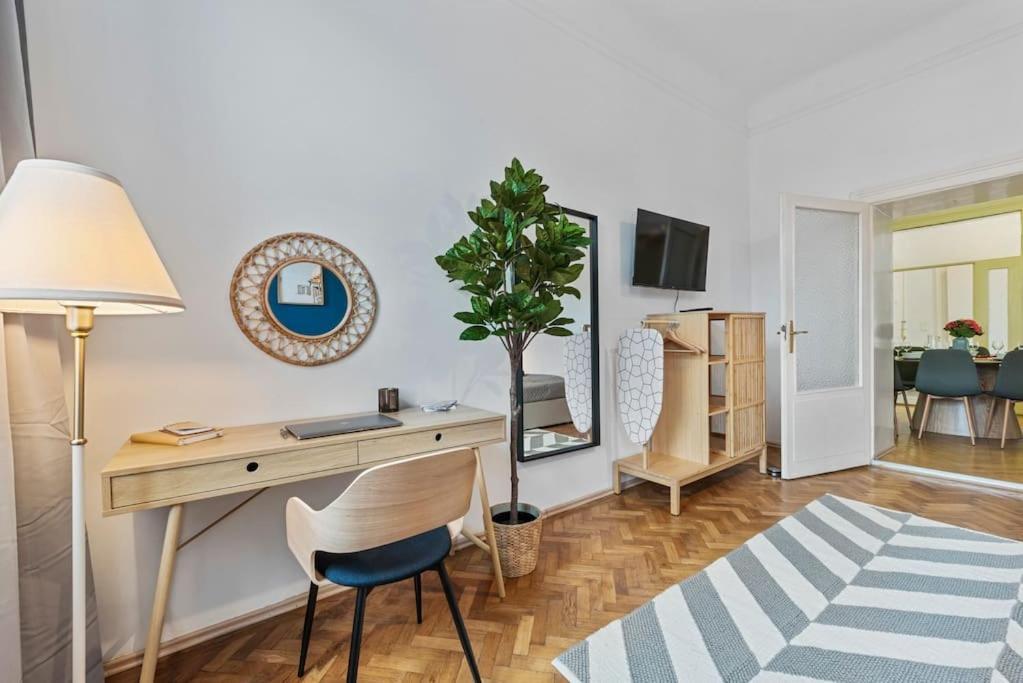 Stylish & Modern Viennese Vienna