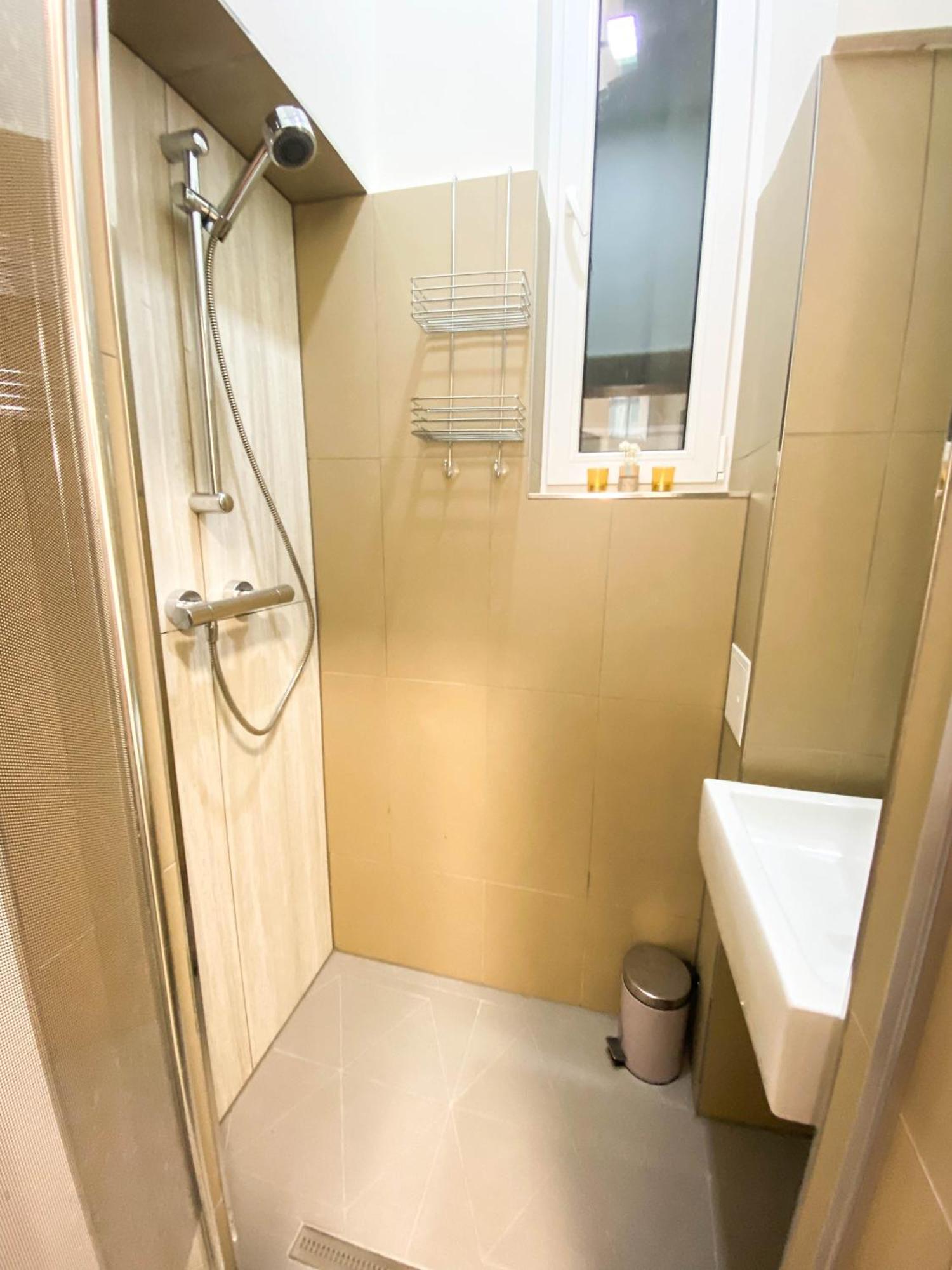 Apartment Senator Flat Paulus Vienna