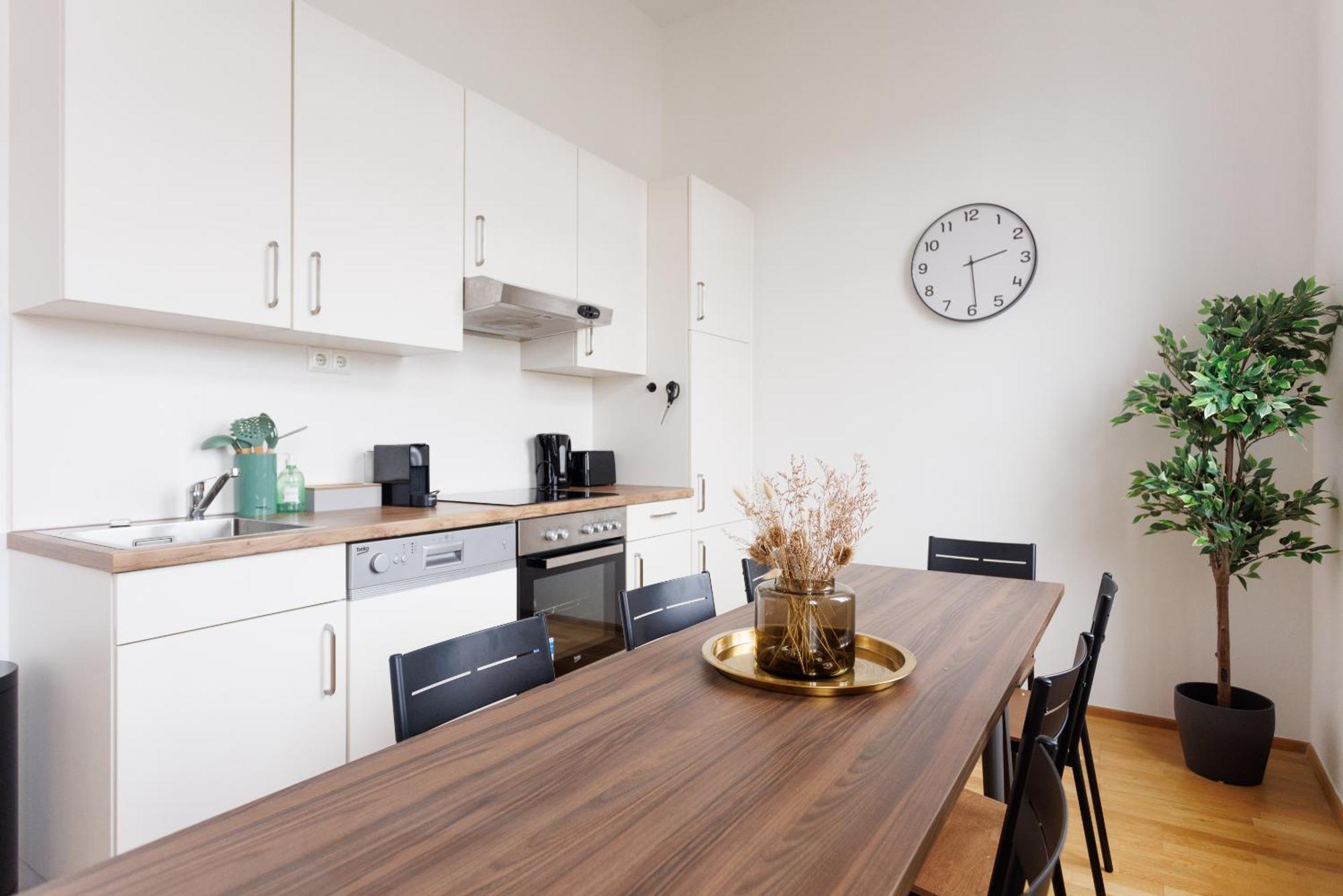 Cozy Center Apartment *