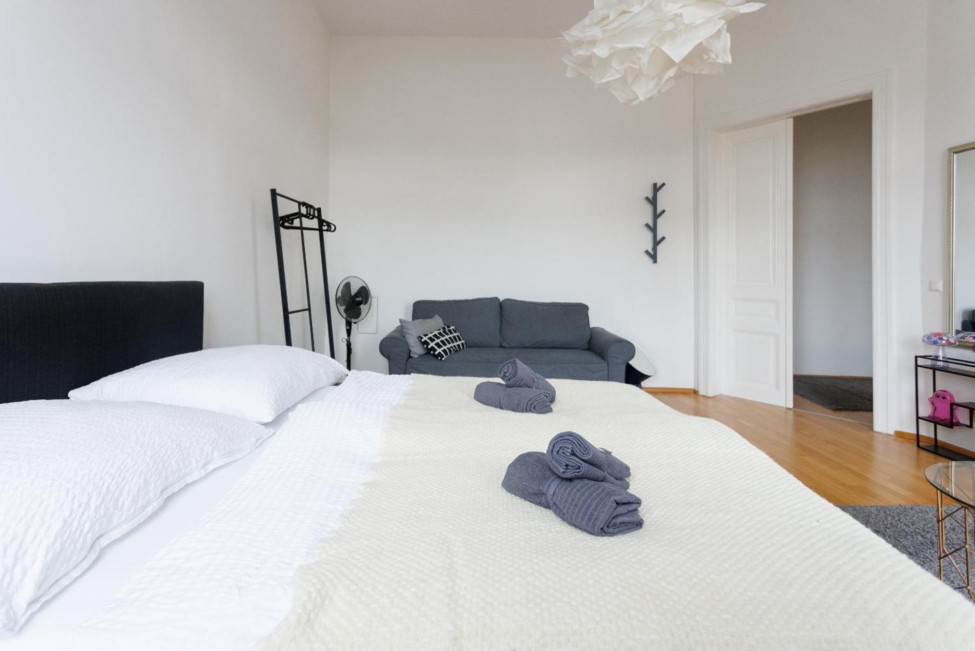 Cozy Center Apartment