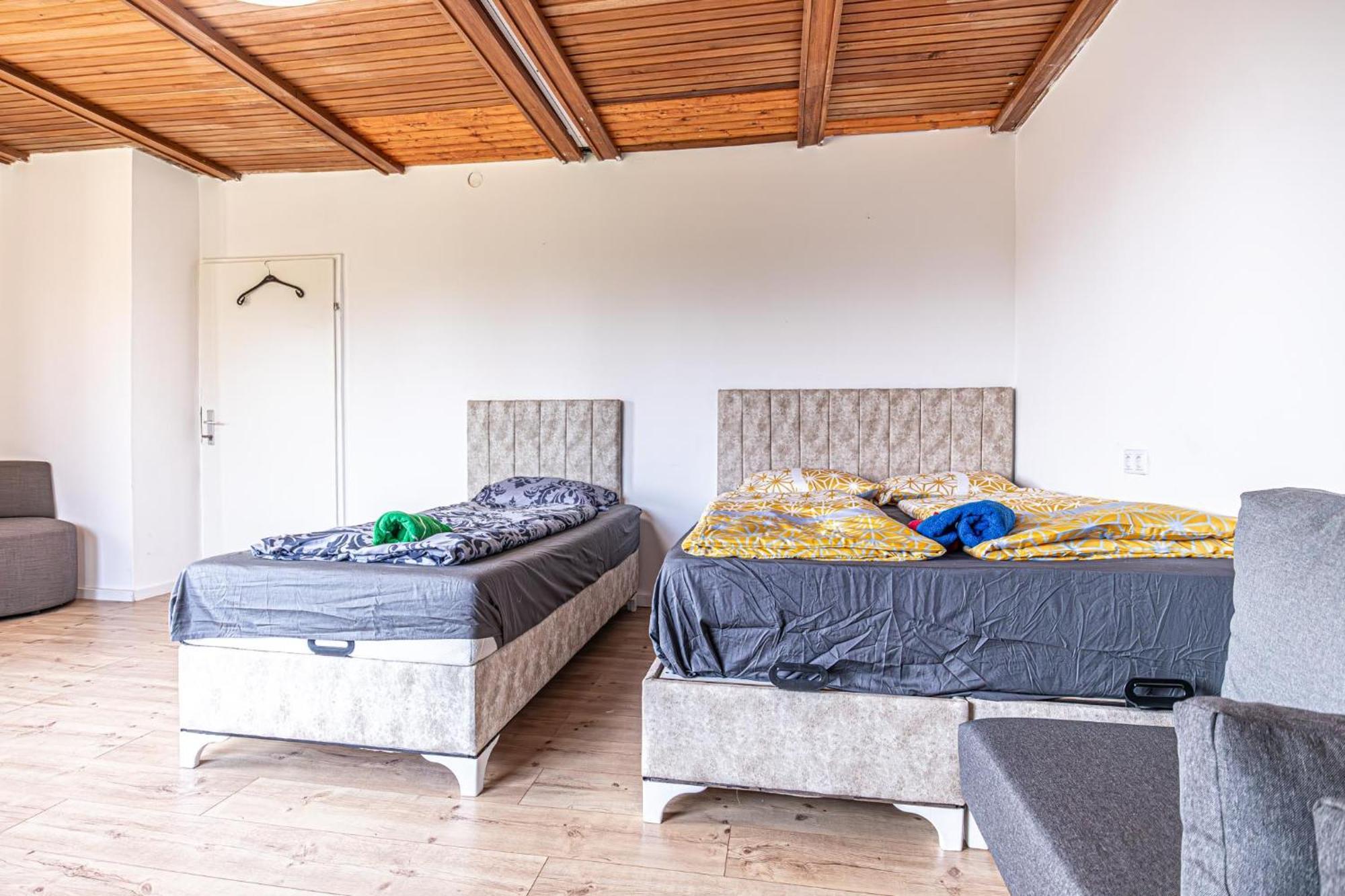 Comfy In Shared With Terrace And Garden *