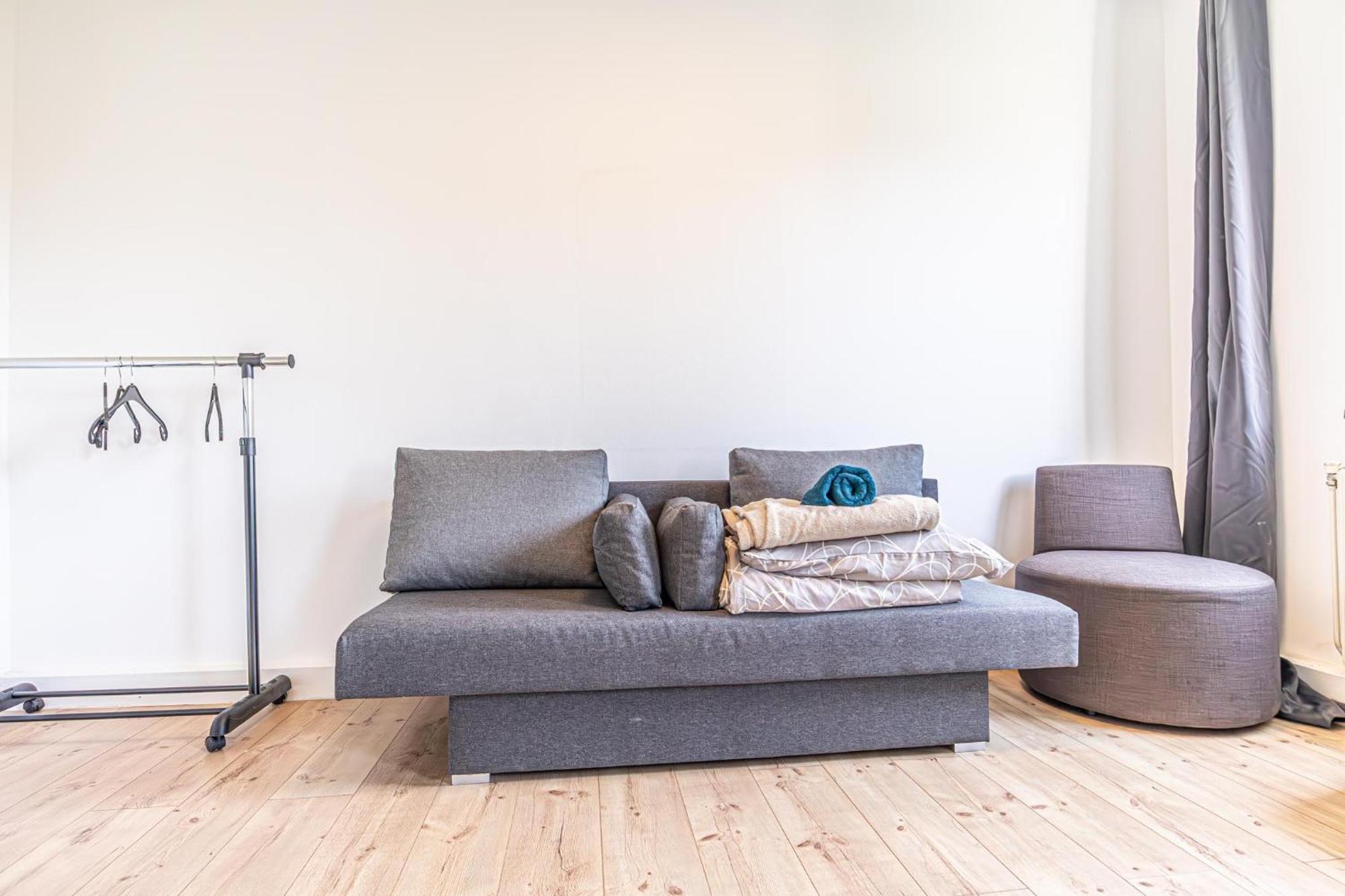 Comfy In Shared With Terrace And Garden Ostello