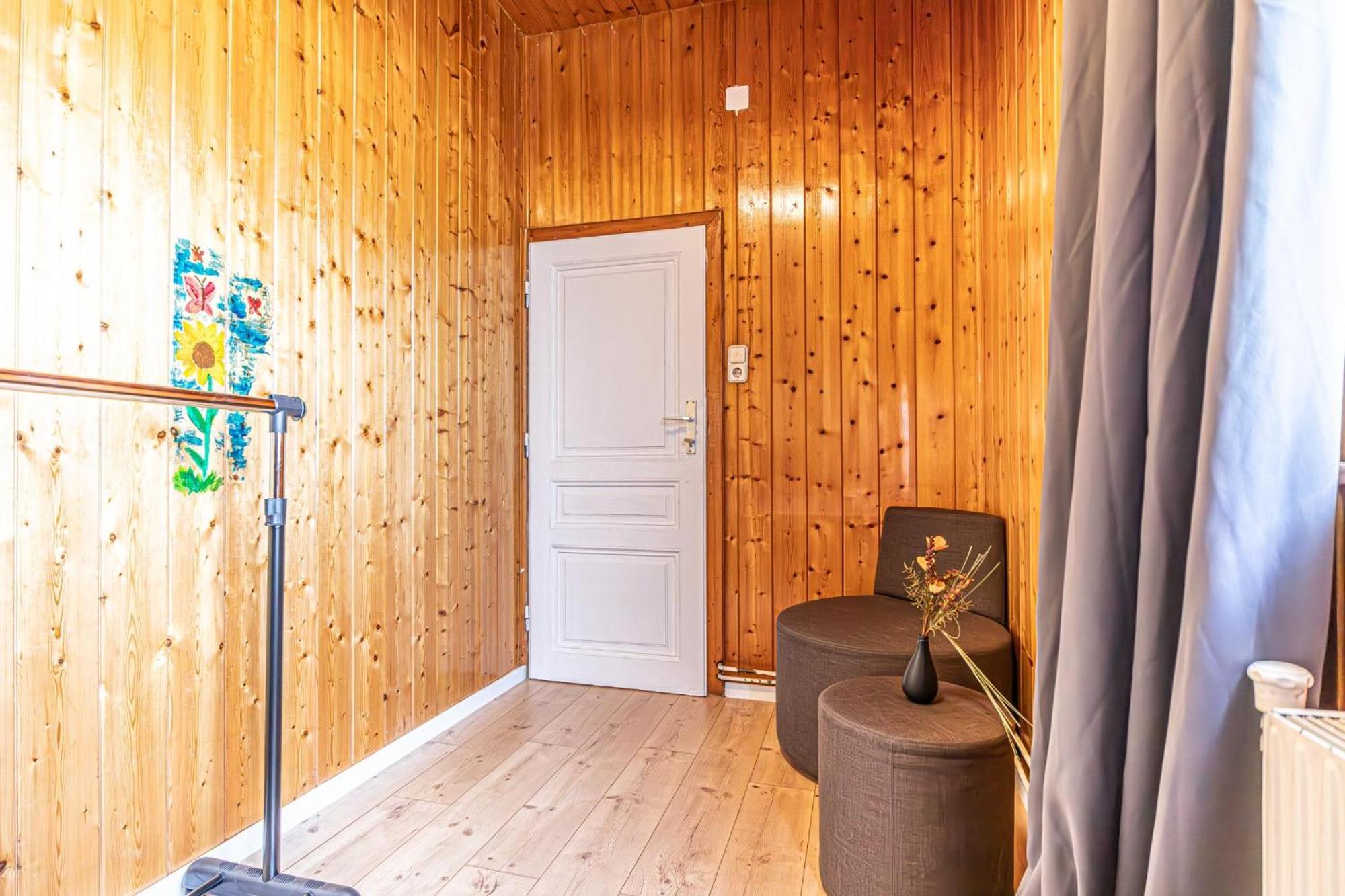 Comfy In Shared With Terrace And Garden Hostel *