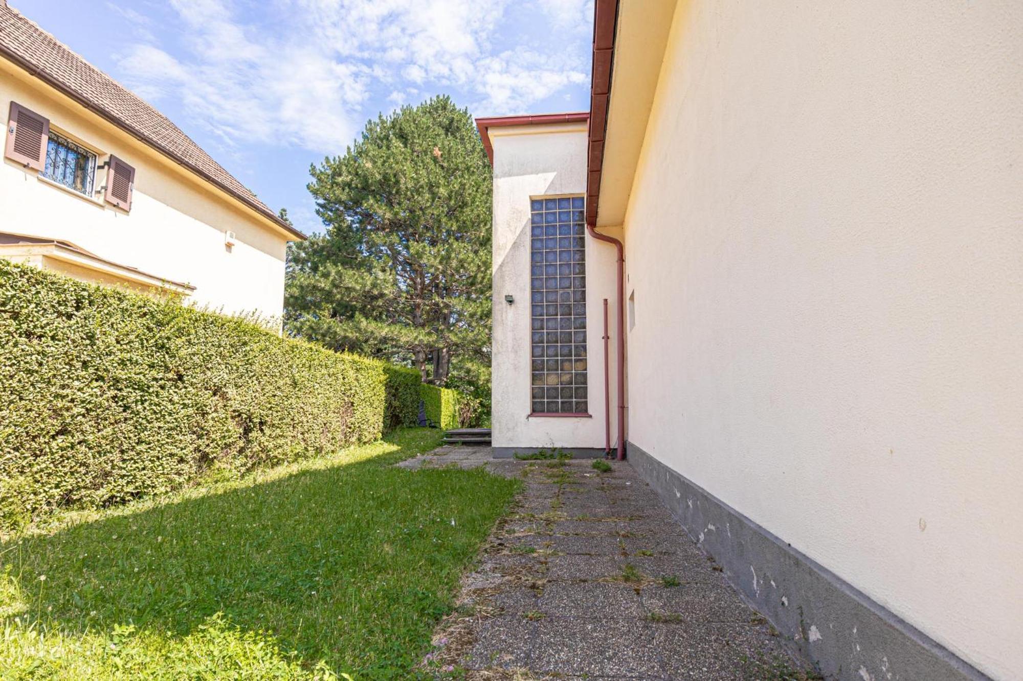 Hostel Comfy In Shared With Terrace And Garden *