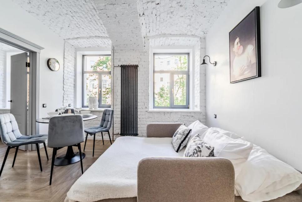 Waltz & Wine Suites Apartment