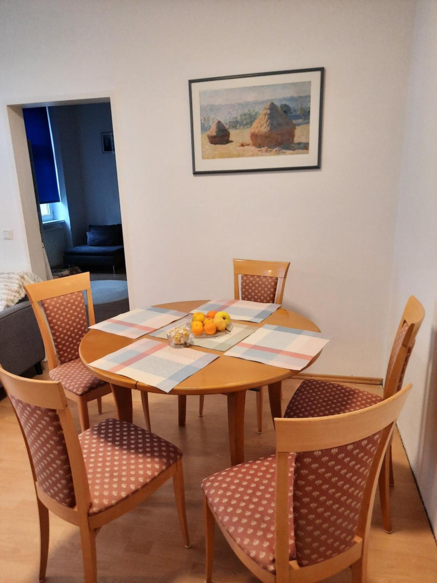 Apartment Romantic-1 Bedroom *