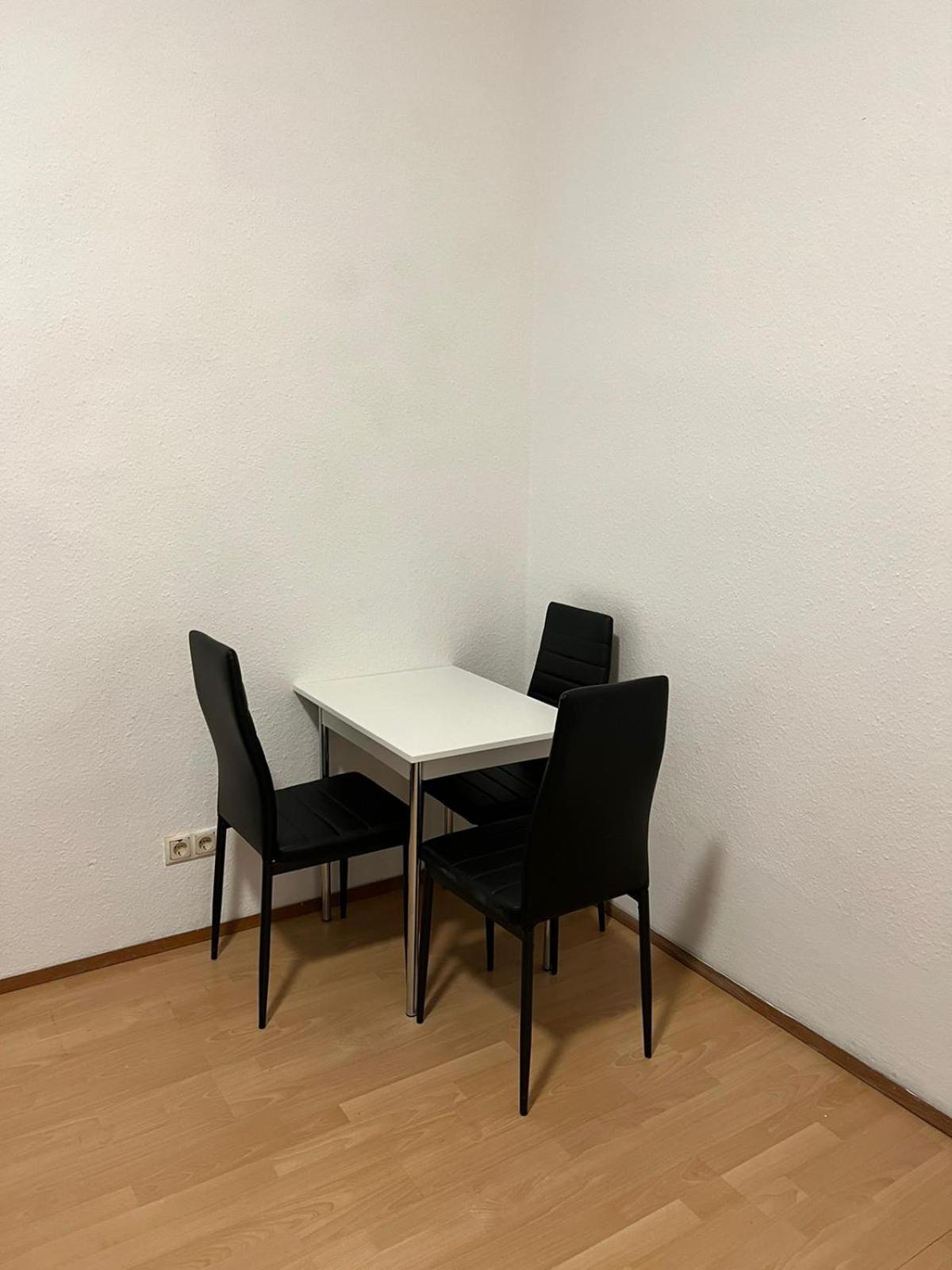 Appartamento Lovely 3br Aptbshared Next To Meidling Station Vienna