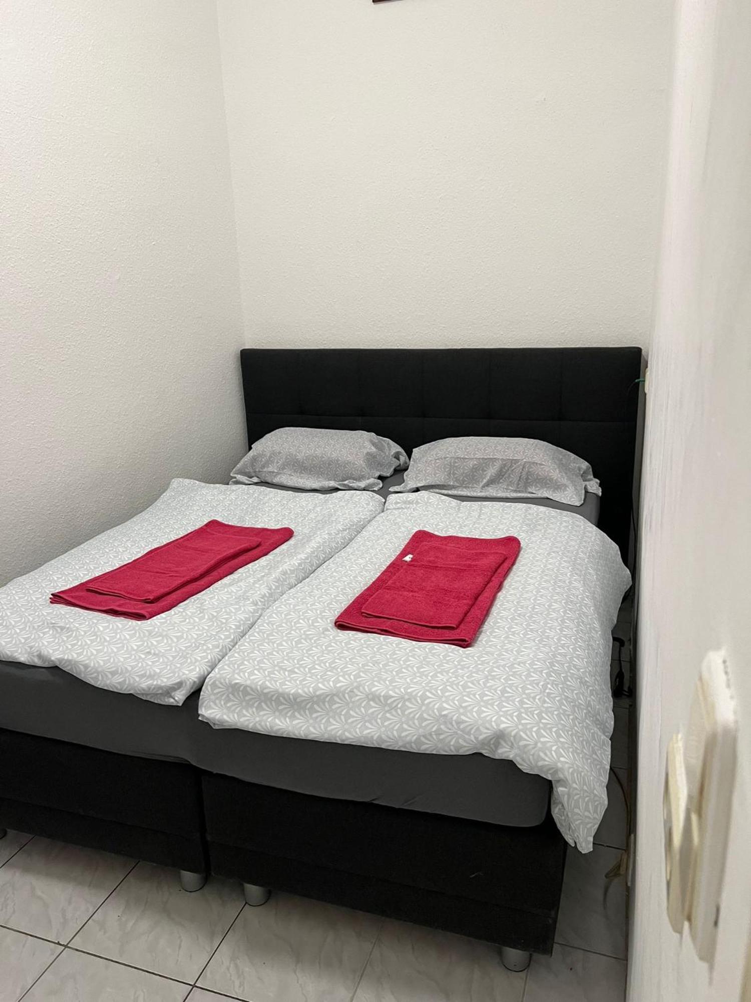 Appartamento Lovely 3br Aptbshared Next To Meidling Station Vienna