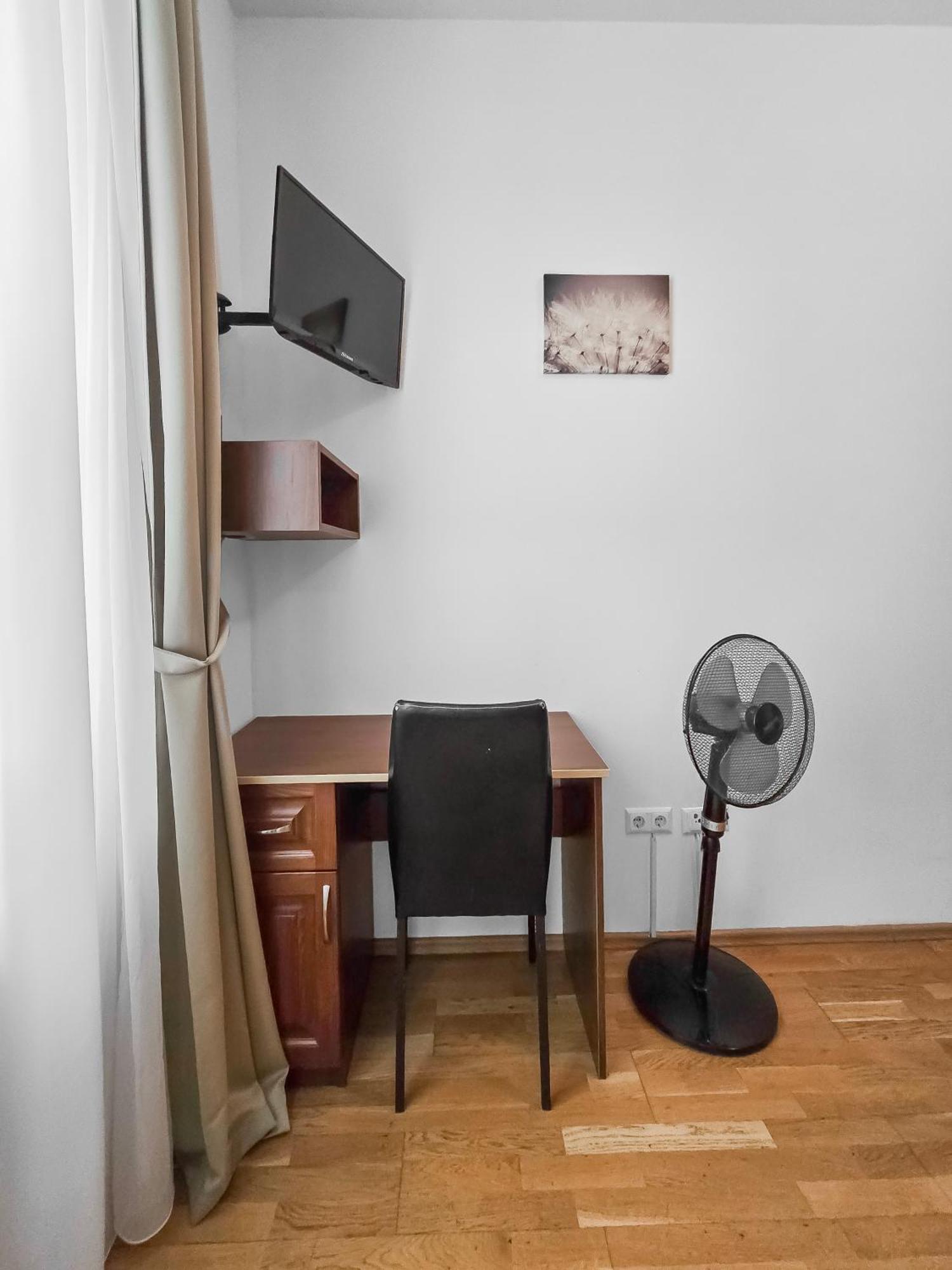 Apartment Elegant 3-bedroom Getaway With Balcony For Groups Up To 7 Vienna