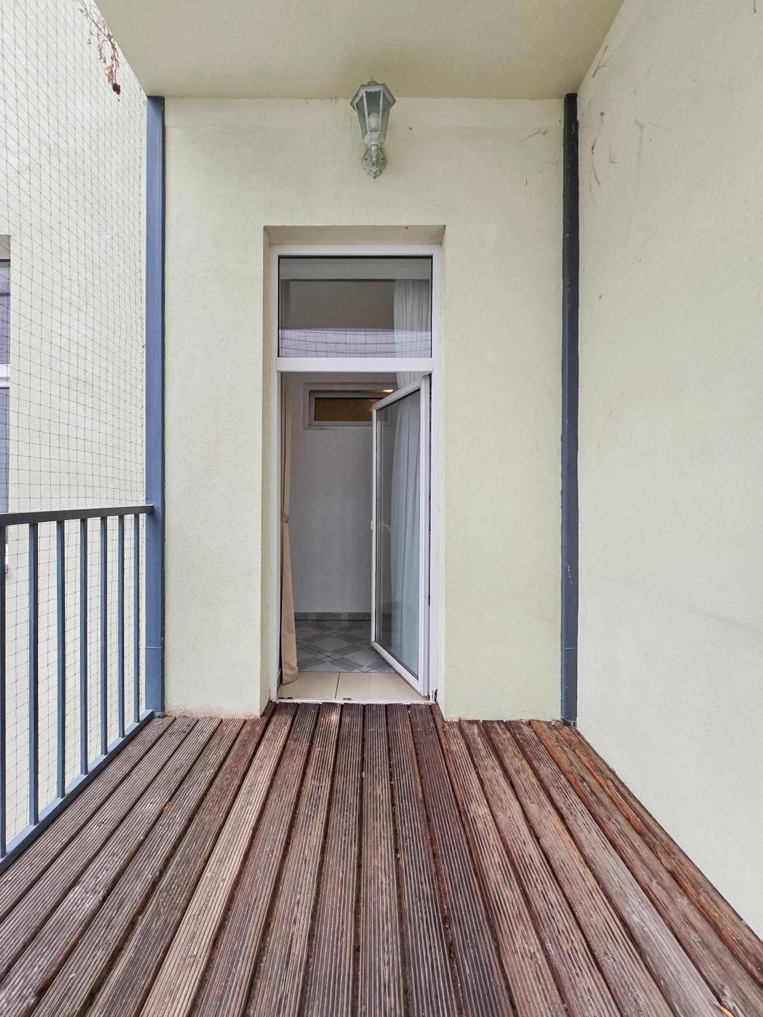 Apartment Elegant 3-bedroom Getaway With Balcony For Groups Up To 7 Vienna
