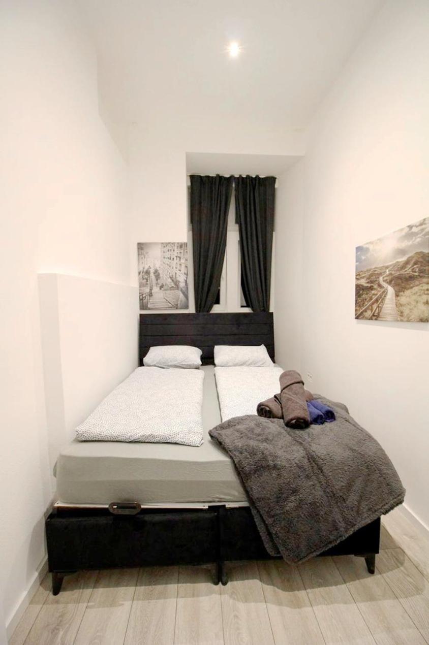 Comfortable In Akh Area Homestay