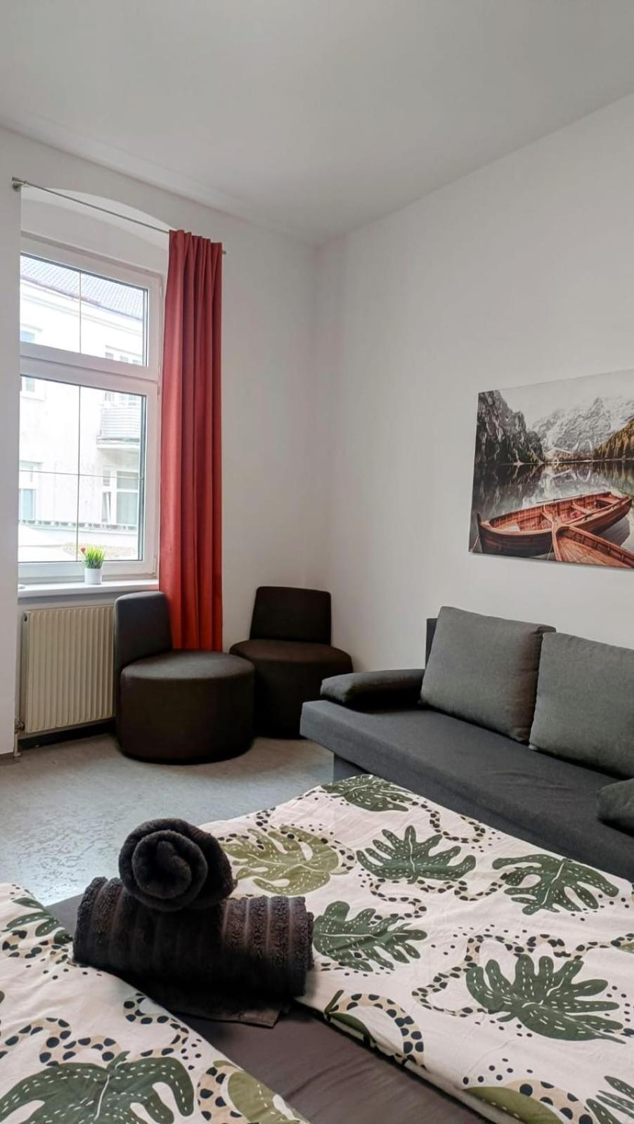 Hostel Near Schoenbrunn - Economy In Shared At Meidling Train Station