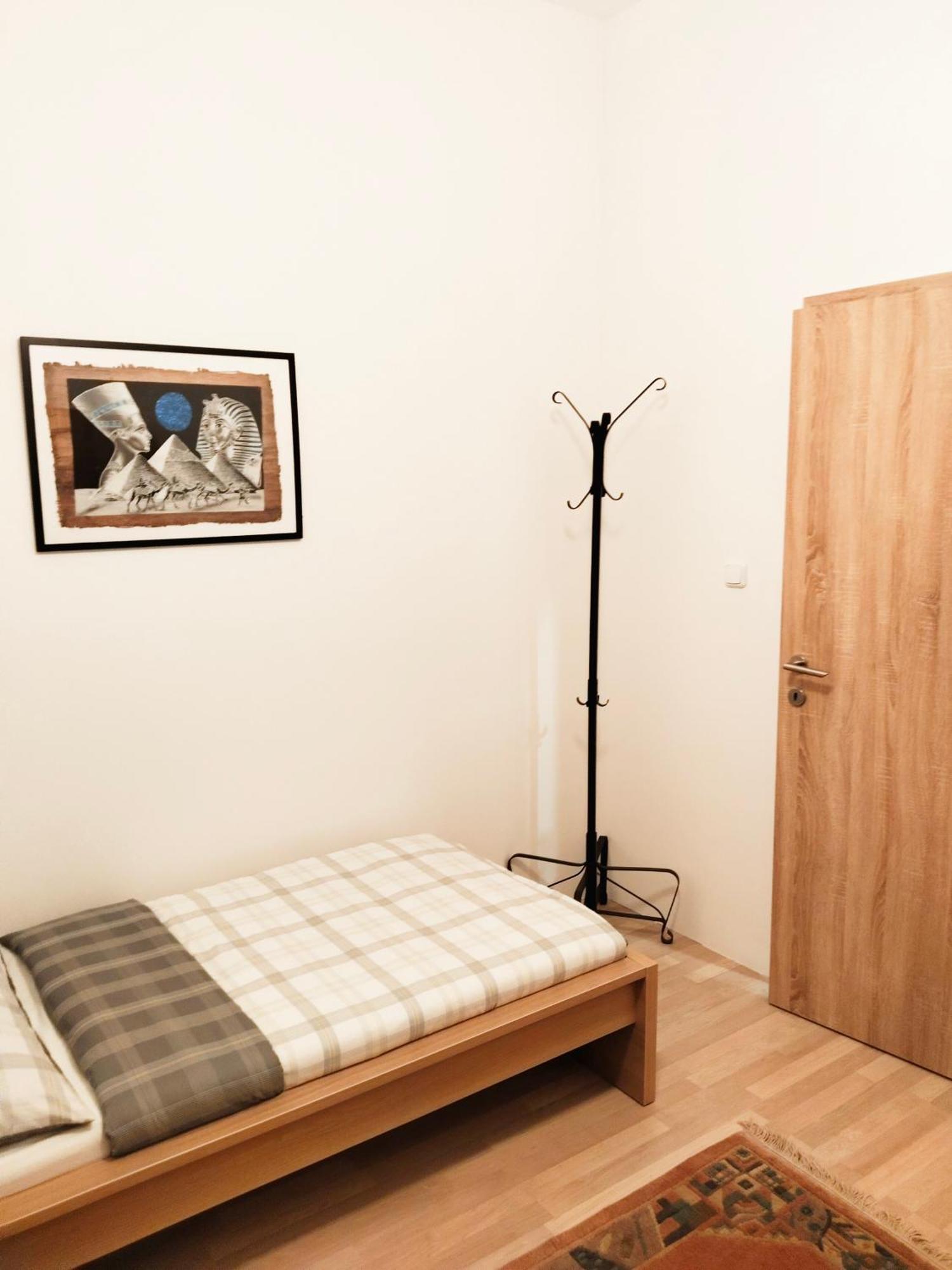 Favorit-rooms Direkt Metro-u1 Connection To Centralstation And City-center * Vienna