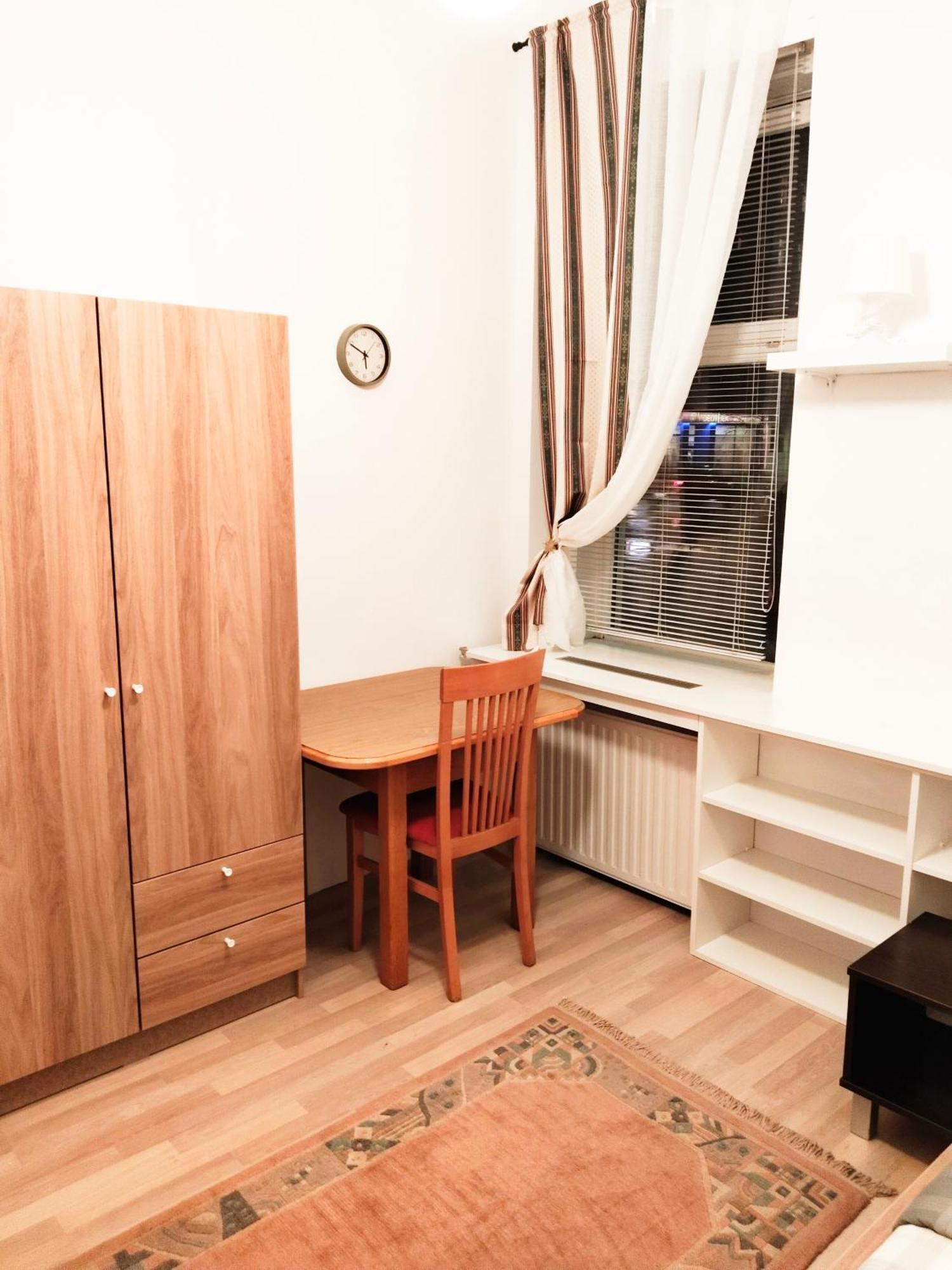 Favorit-rooms Direkt Metro-u1 Connection To Centralstation And City-center Vienna