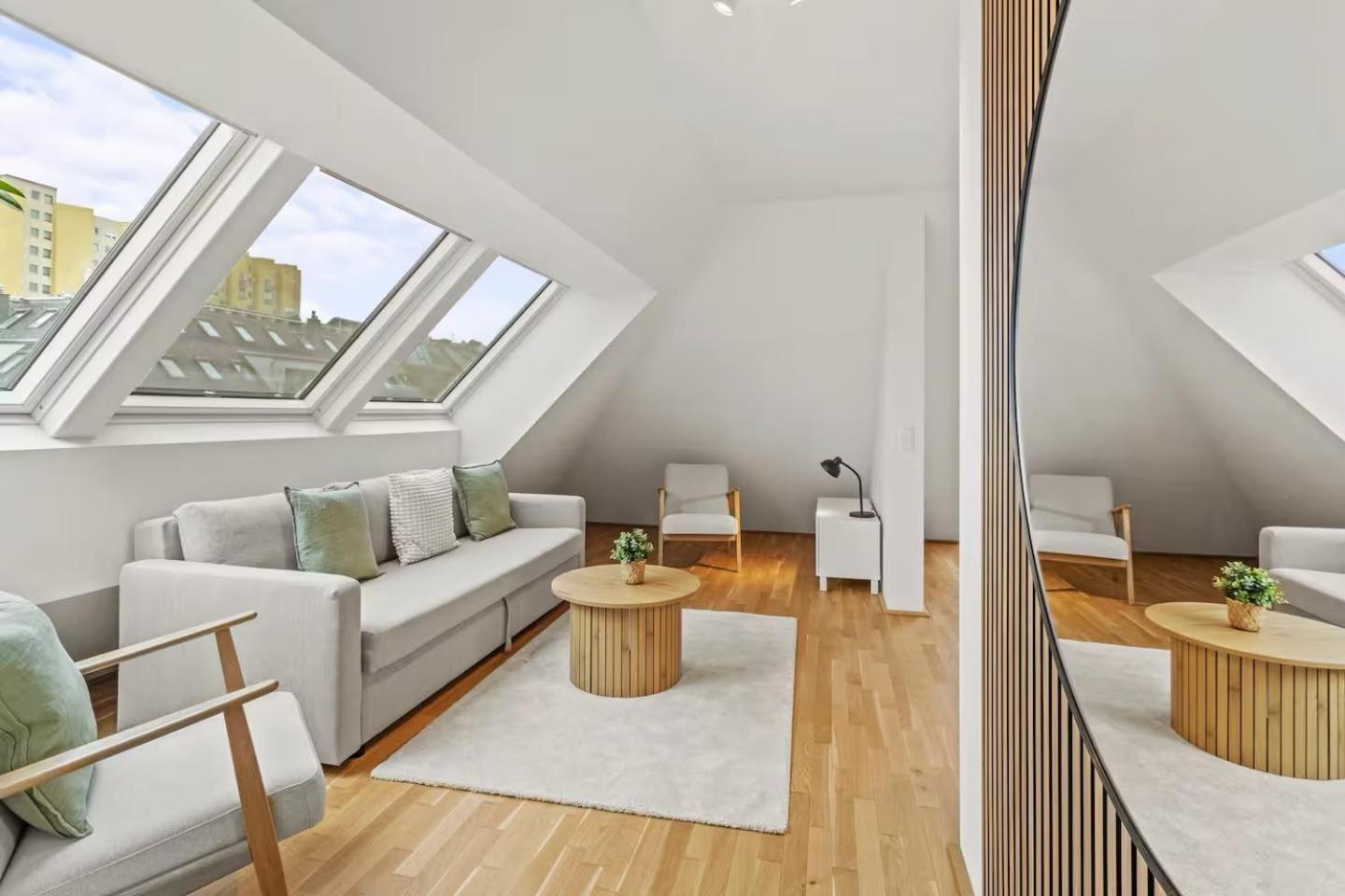 Fast Wifi - 3 Min Walk To Metro - On-site Parking For 19,90 Eur Apartment