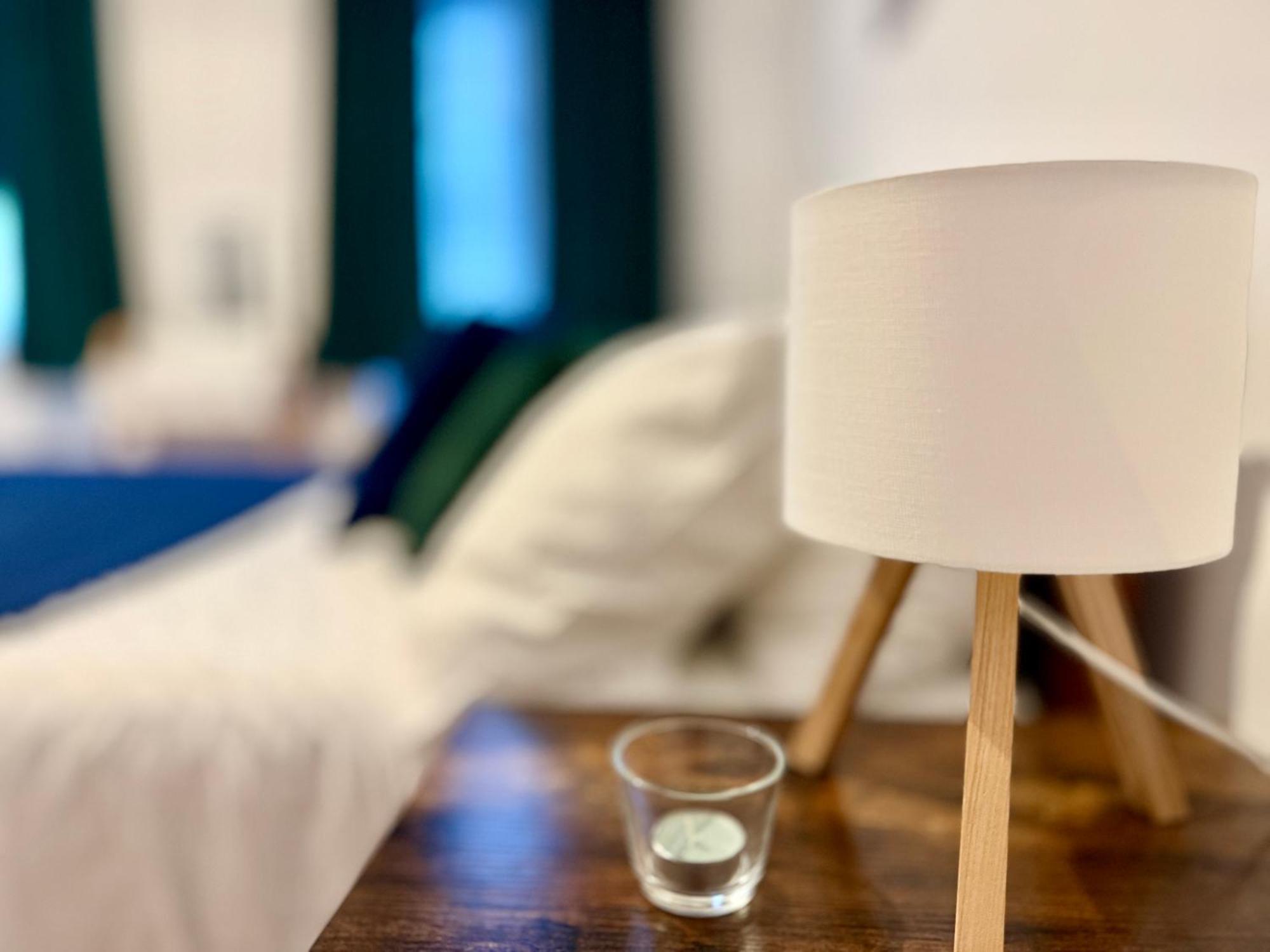 Brand New Renovated, Centre, Quiet Street, Amazing Location Apartment Vienna