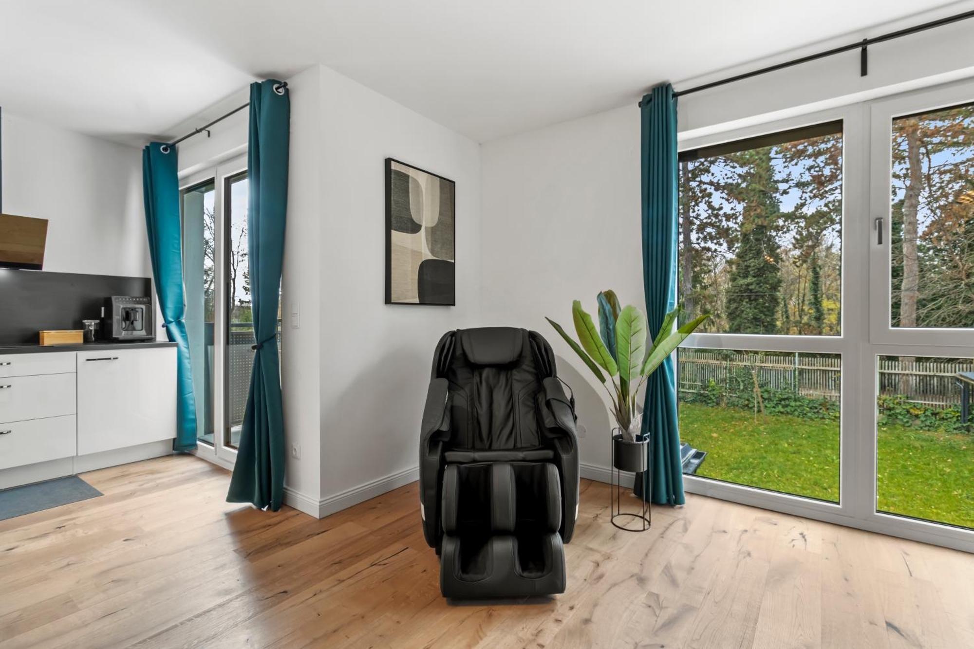 Noblenest Deluxe - Massage - Kaffee - Arbeitsplatz *