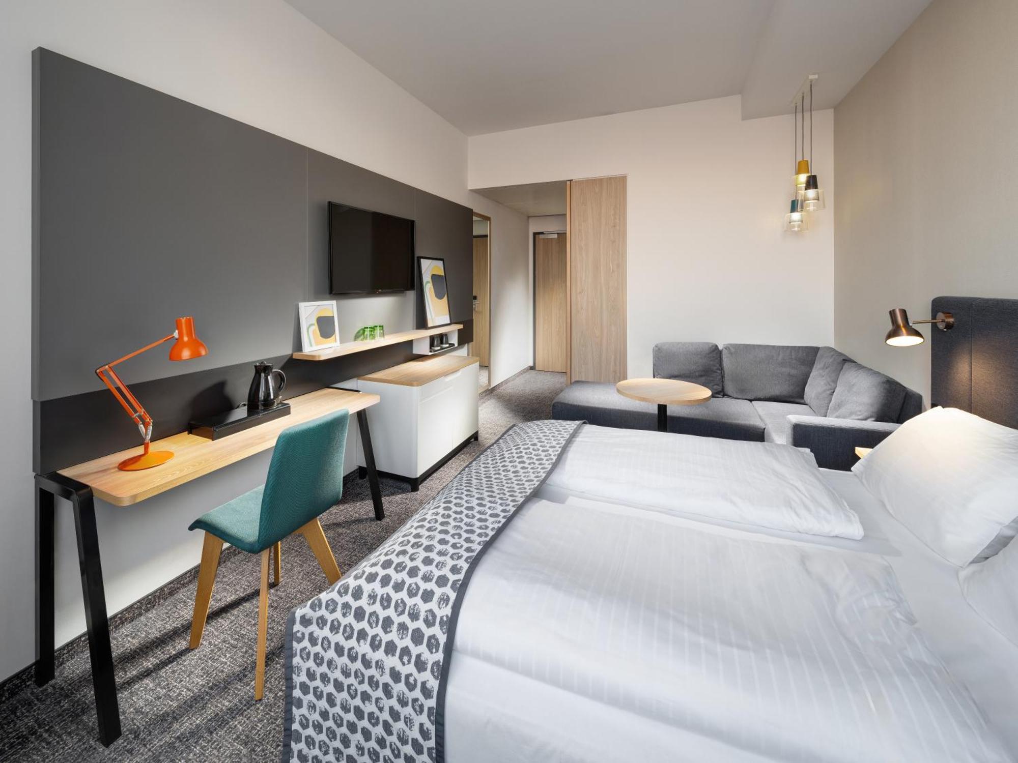 Clarion South Vienna