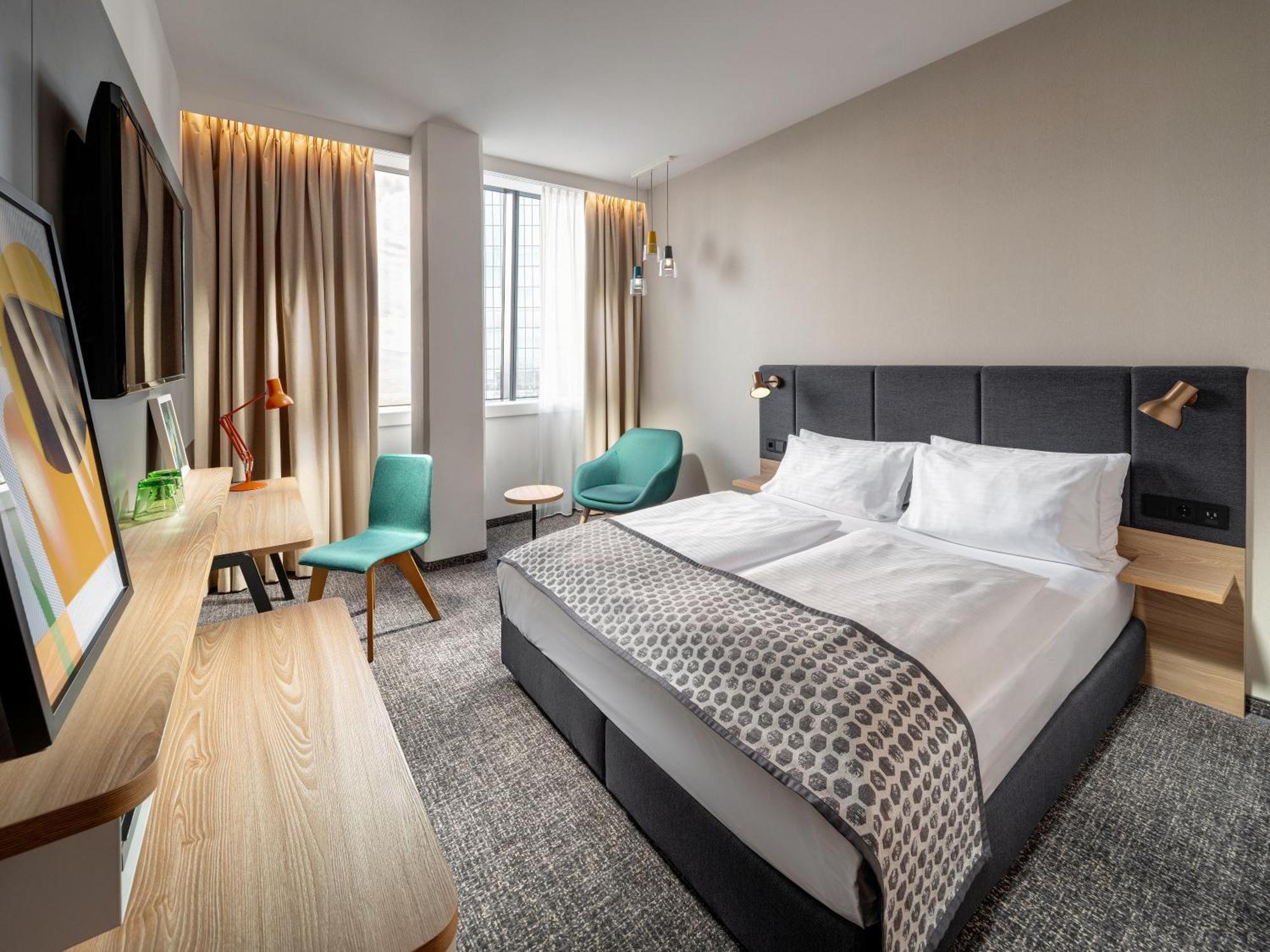 Clarion South Vienna