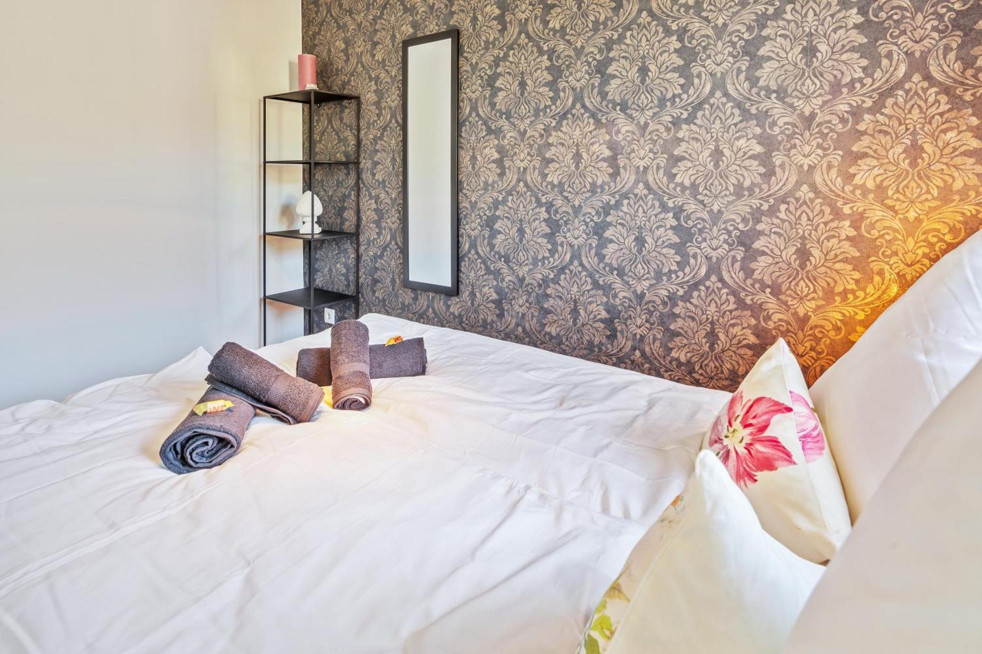 Apartment Black - Whirlpool Terrace - Free Parking - Wifi *