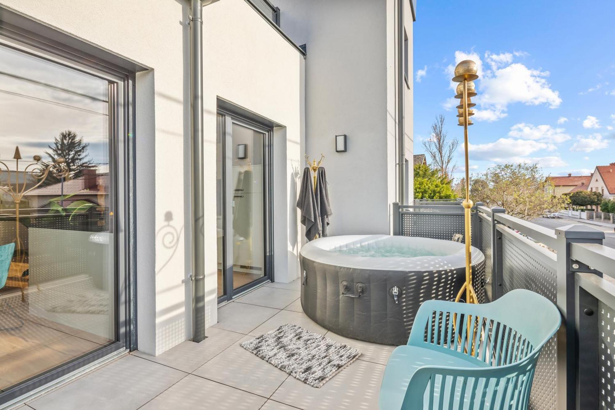 Black - Whirlpool Terrace - Free Parking - Wifi Apartment Vienna
