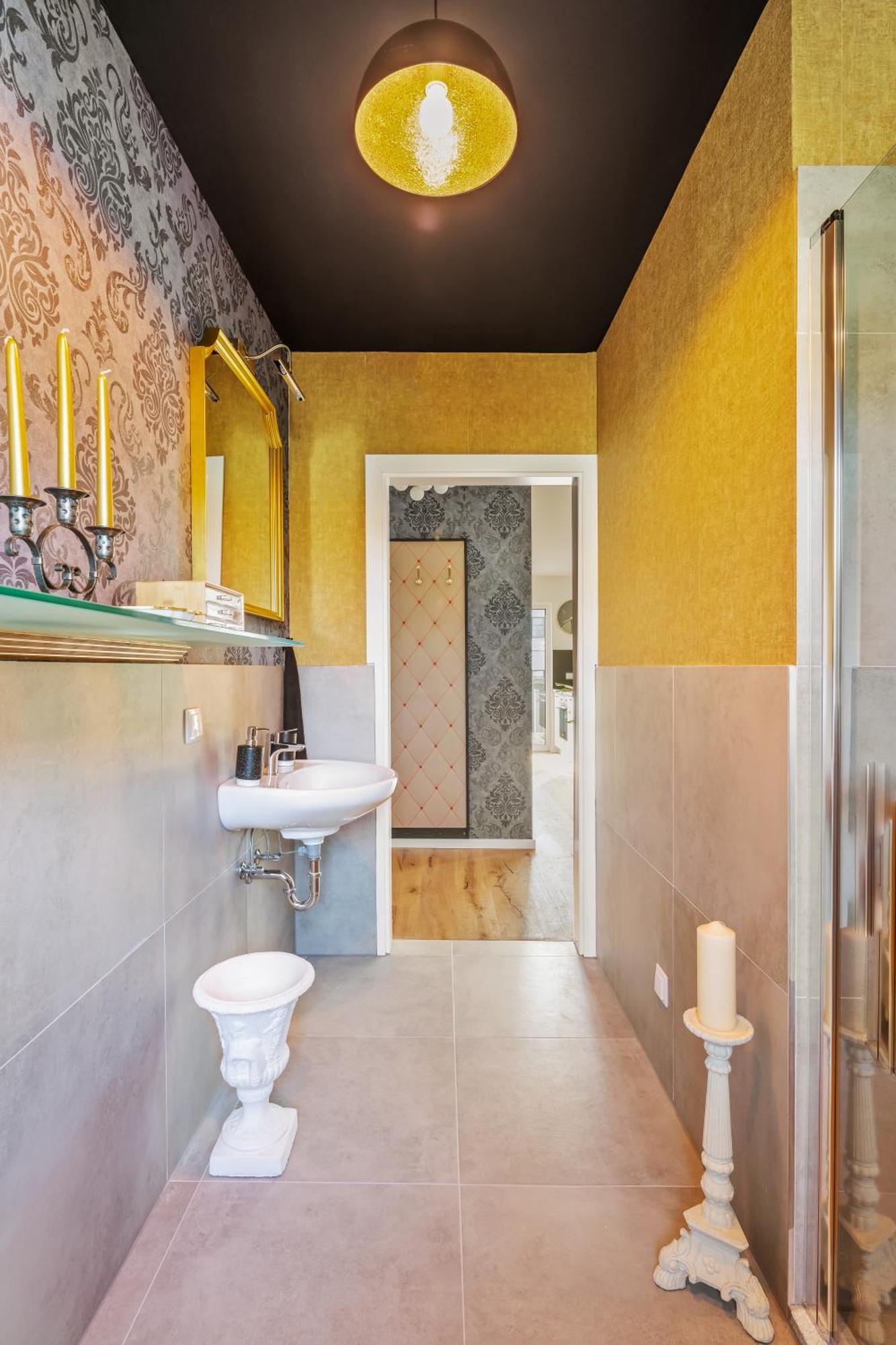 Black - Whirlpool Terrace - Free Parking - Wifi * Vienna