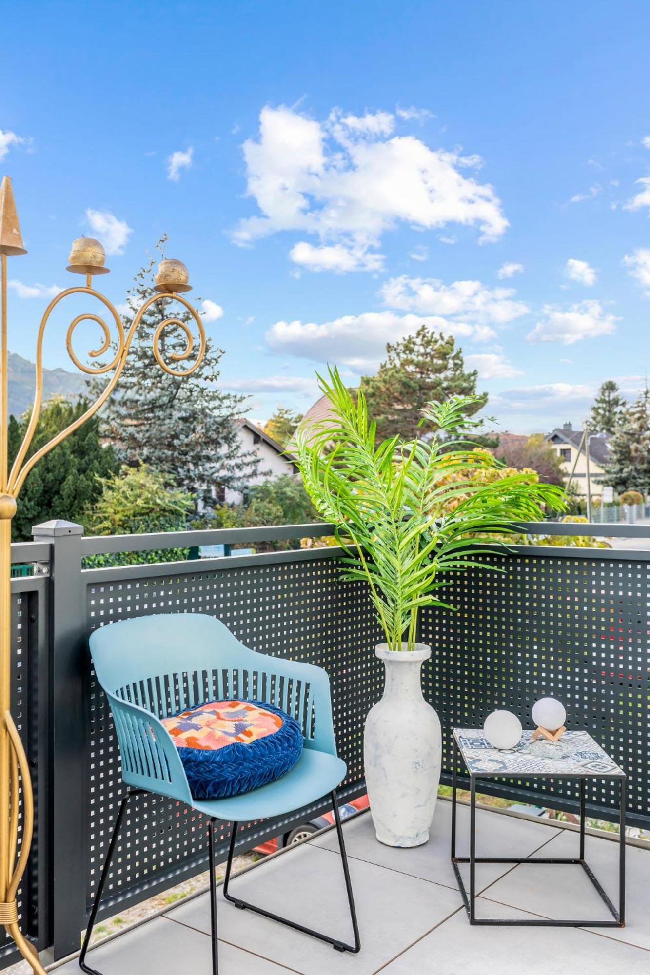 Black - Whirlpool Terrace - Free Parking - Wifi