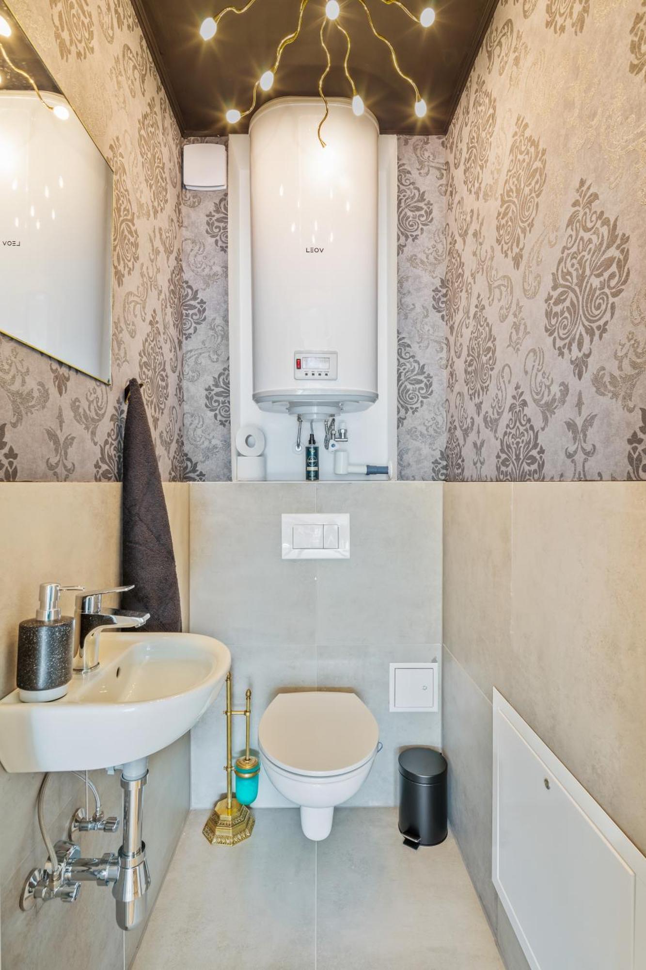 Black - Whirlpool Terrace - Free Parking - Wifi