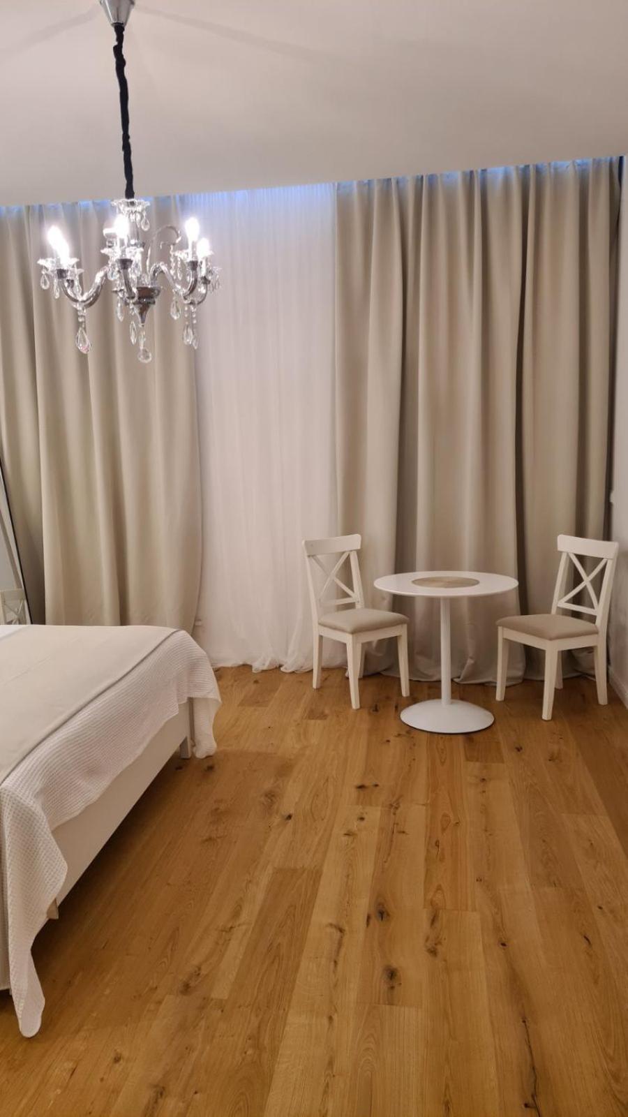 Schoenbrunn Apartment *