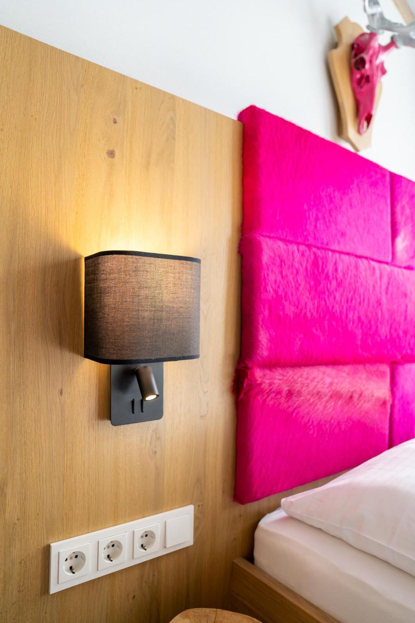 Urania Hotel