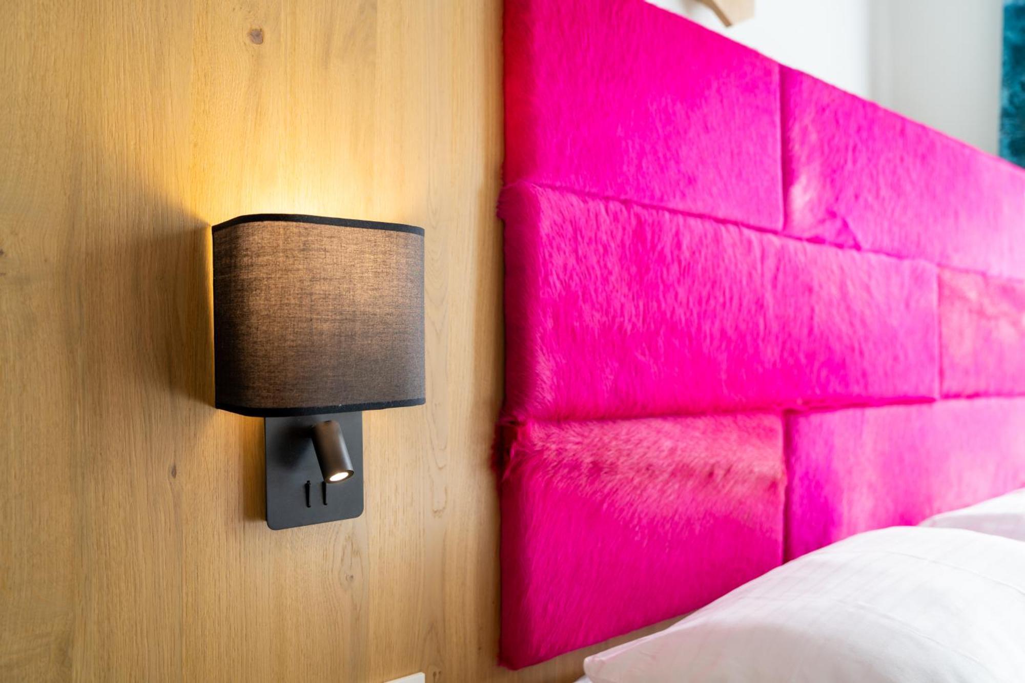 Hotel Urania 3*