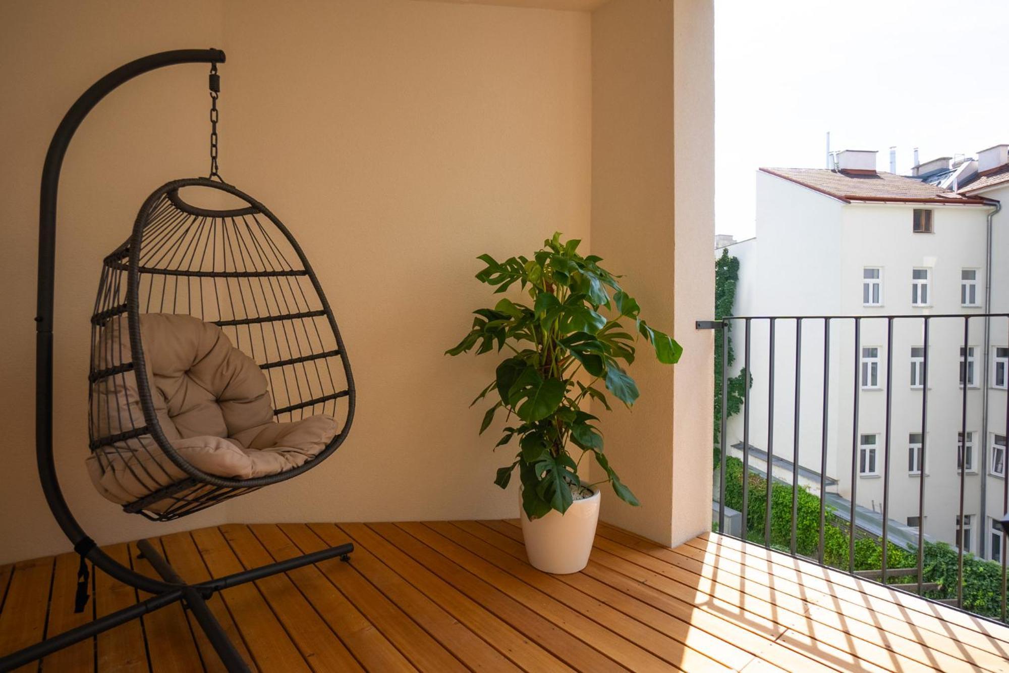 Bright Stylish With A Huge Terrace In A Location Vienna